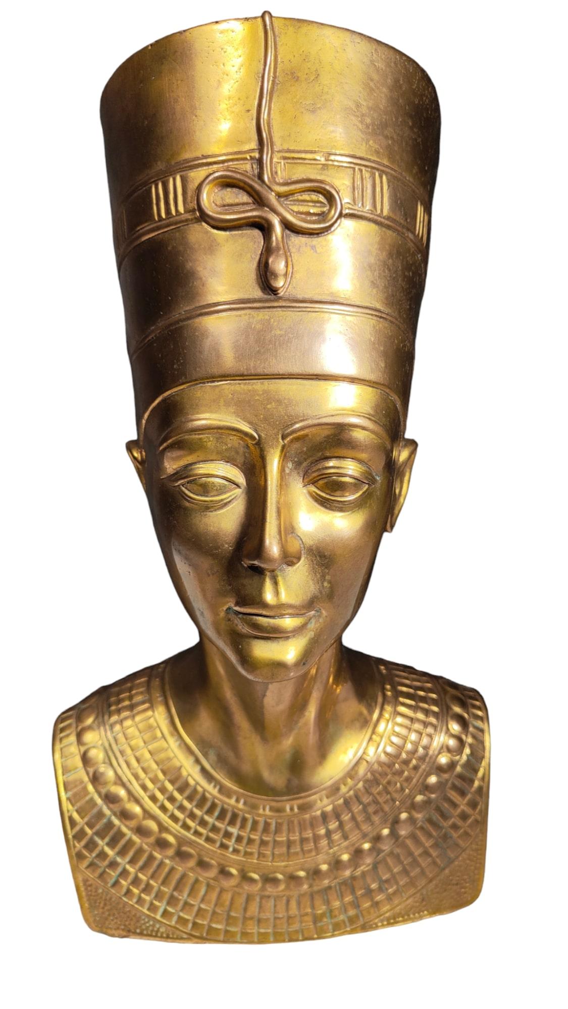 Bust Of Nefertiti In Bronze mid cent For Sale 12
