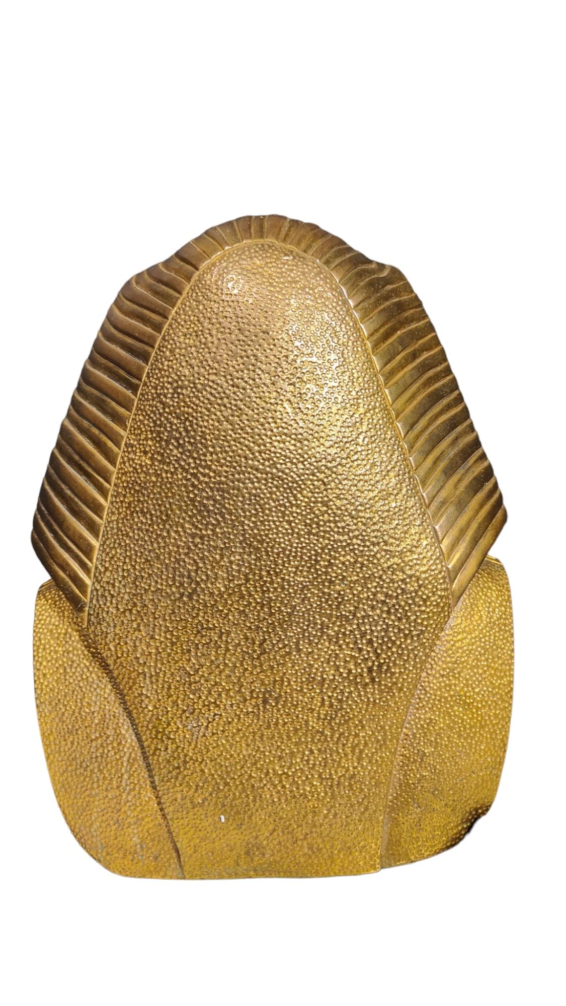Buste de Toutankhamon en bronze, milieu du siècle dernier en vente 5