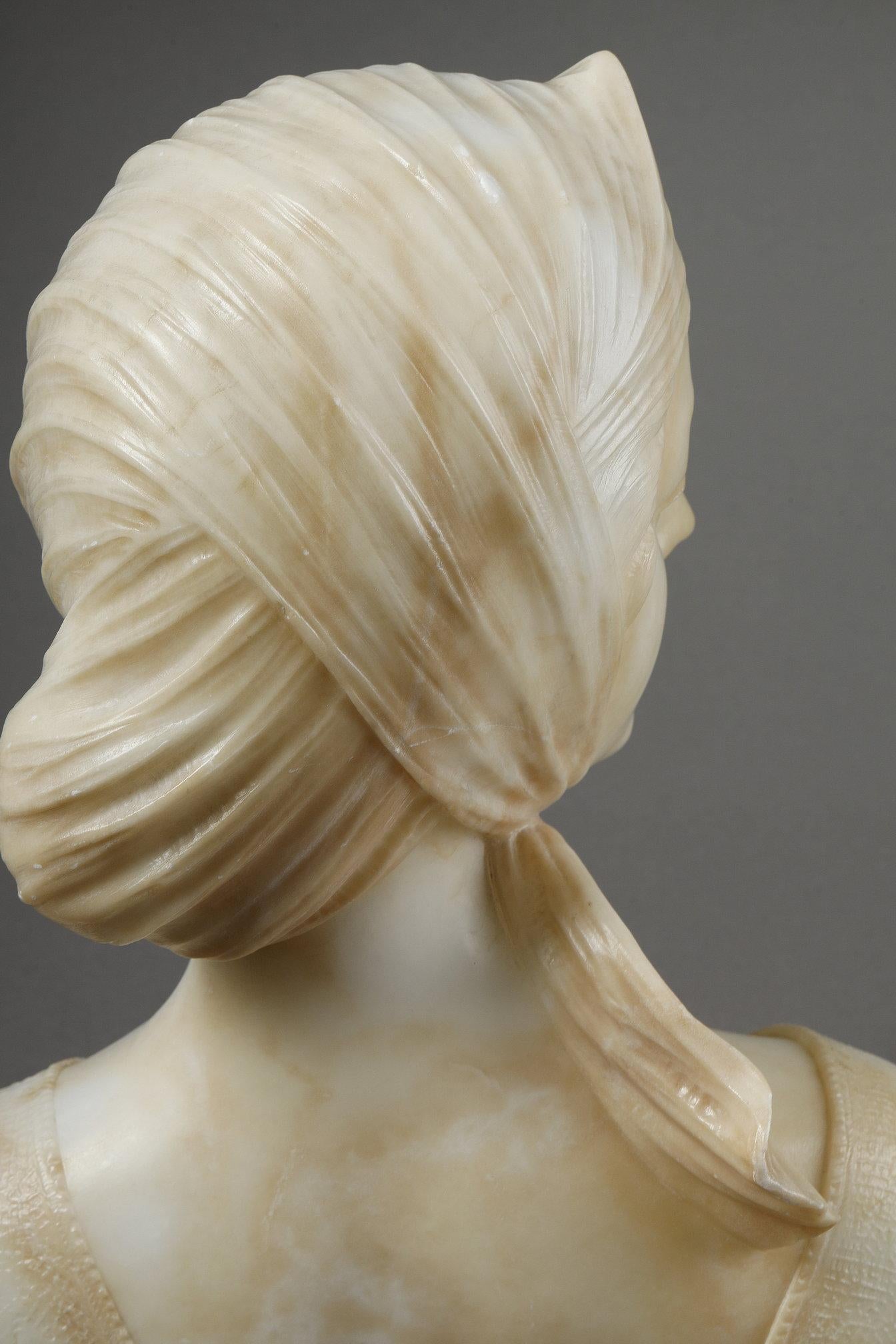 Büste einer jungen Frau aus Alabaster, signiert 