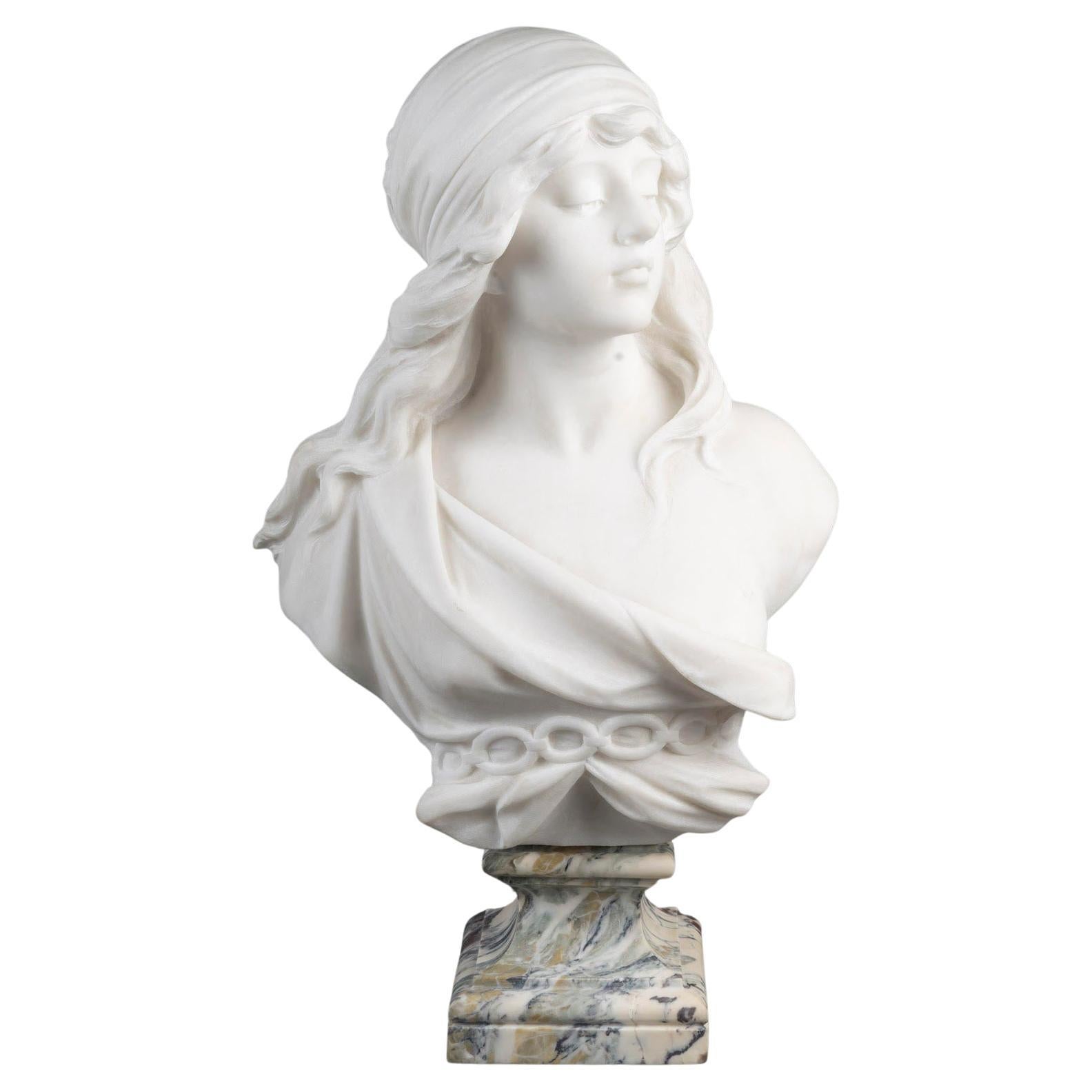 Bust, Sculpture of a Woman in White Carrara Marble, Circa 1900. For Sale