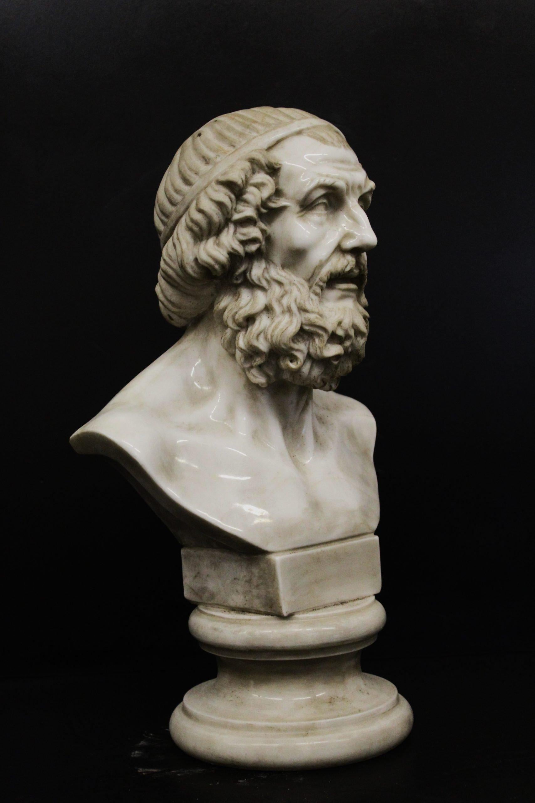 Bust sculpture Omero in marble.