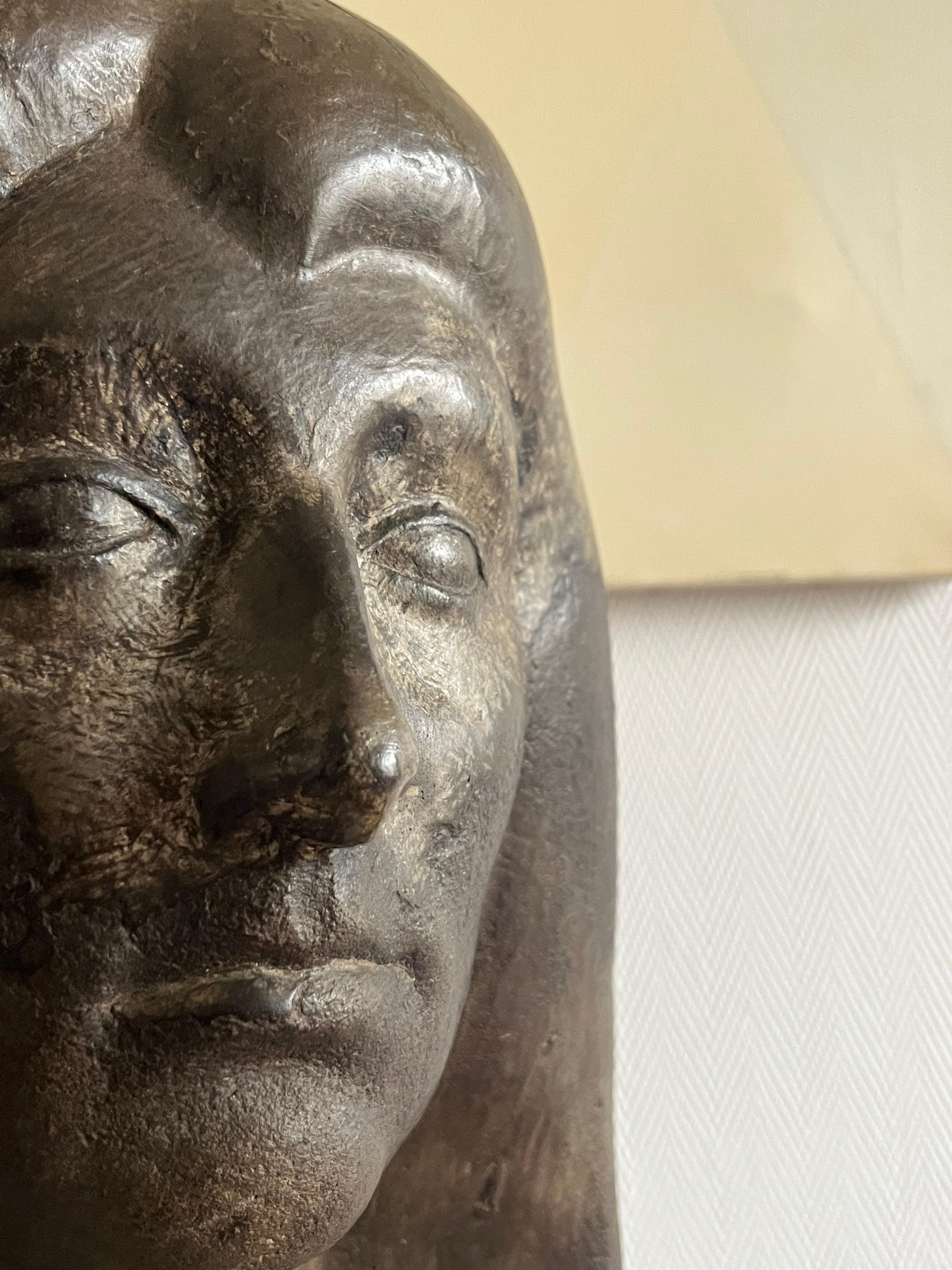 Calcestruzzo Busto di donna di Robert The 1960 in vendita