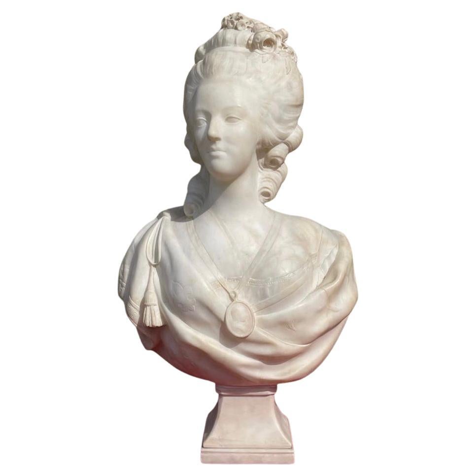 19th Century, Bust of Marie-Antoinette in Carrara Marble For Sale