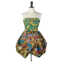 Cocktailkleid mit Bustier-Ballonmuster und Markendruck von Versace Jeans Couture