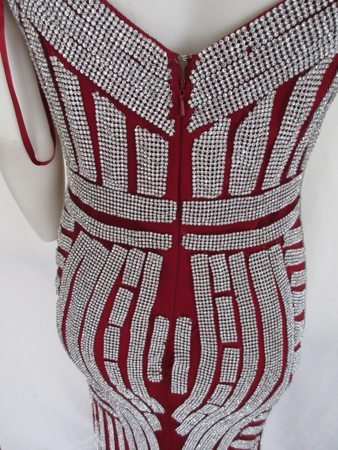 Robe de soirée bustier à bretelles argentées en vente 7