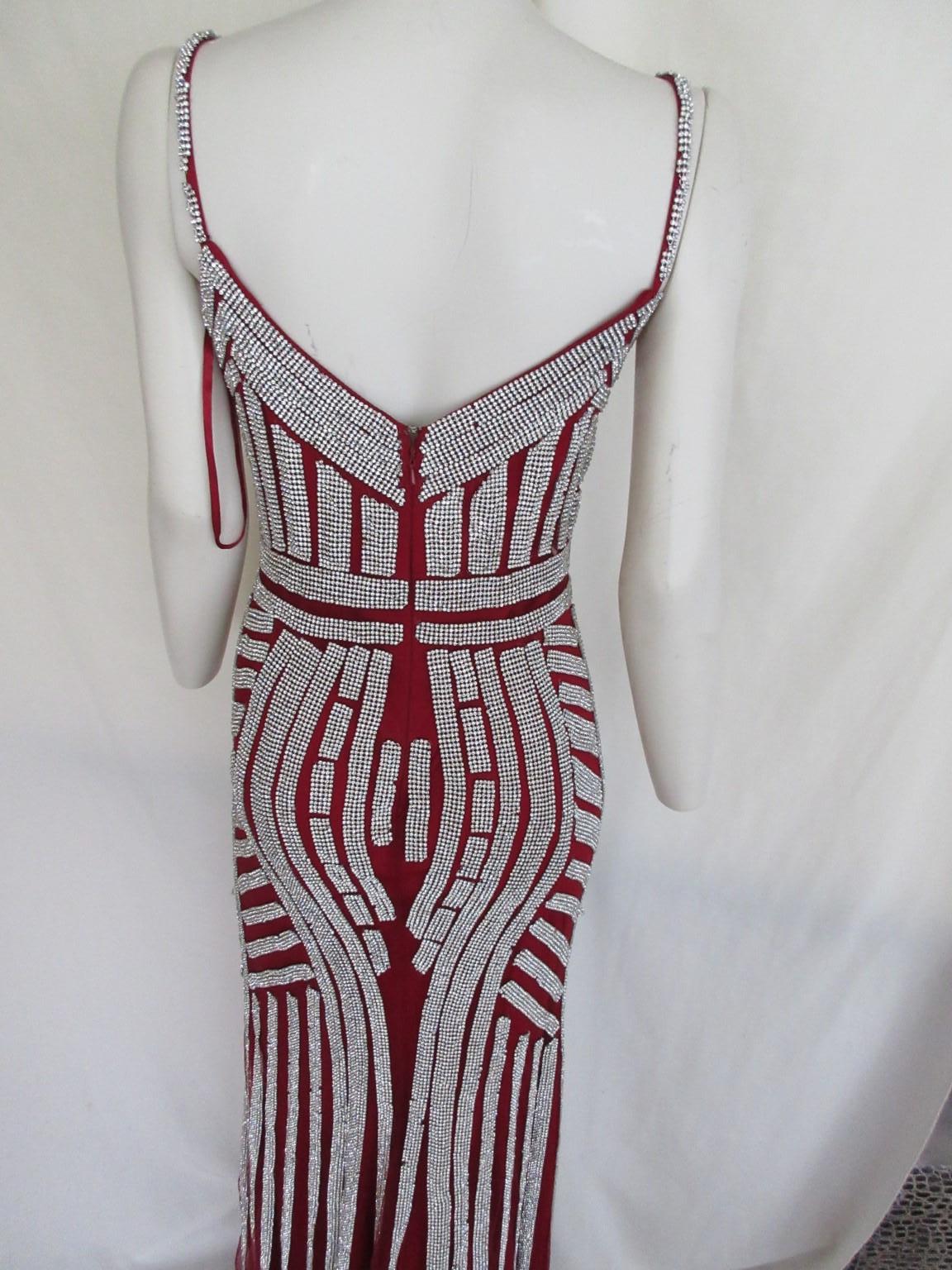 Argent Robe de soirée bustier à bretelles argentées en vente