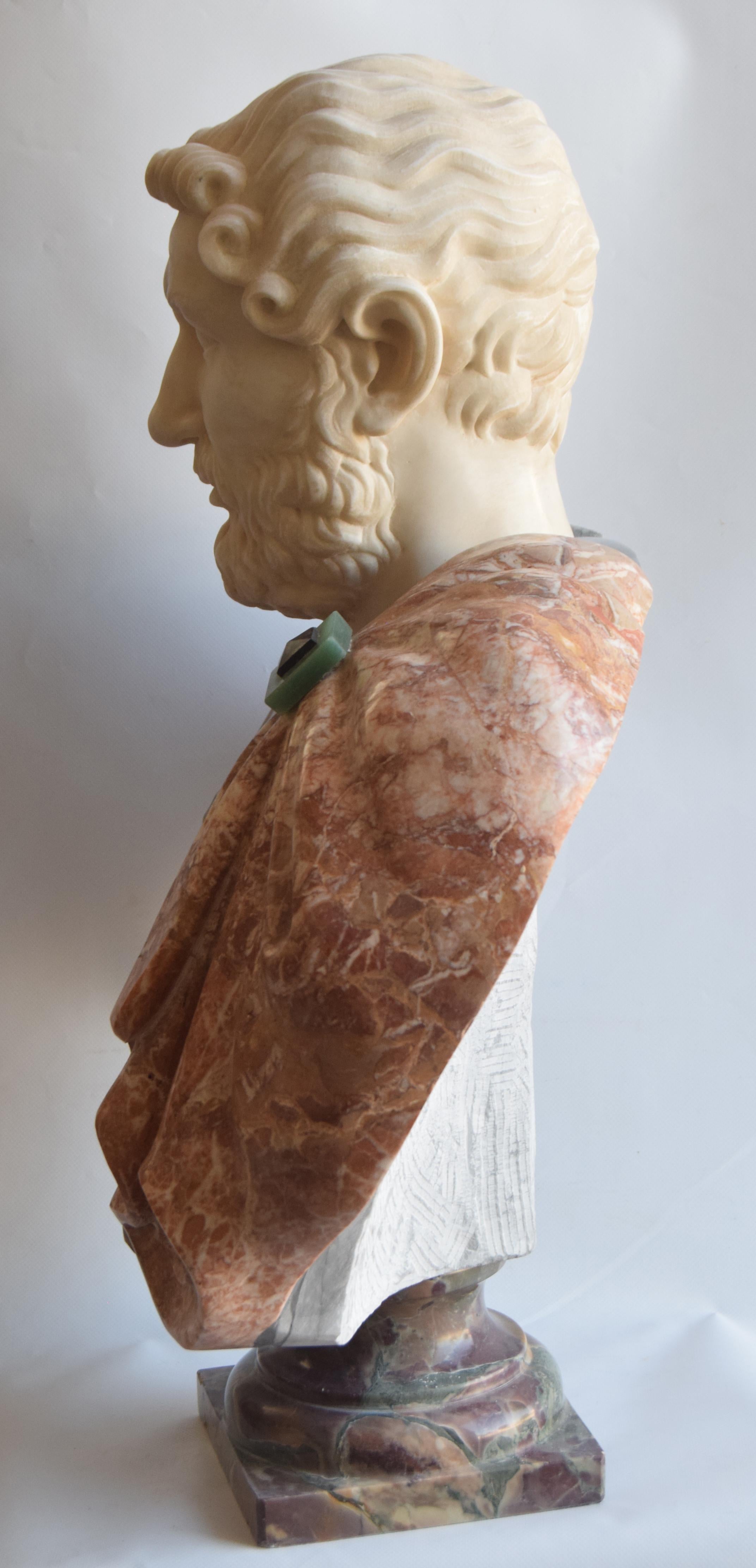 Buste d'Hadrien en marbre polychrome en vente 1