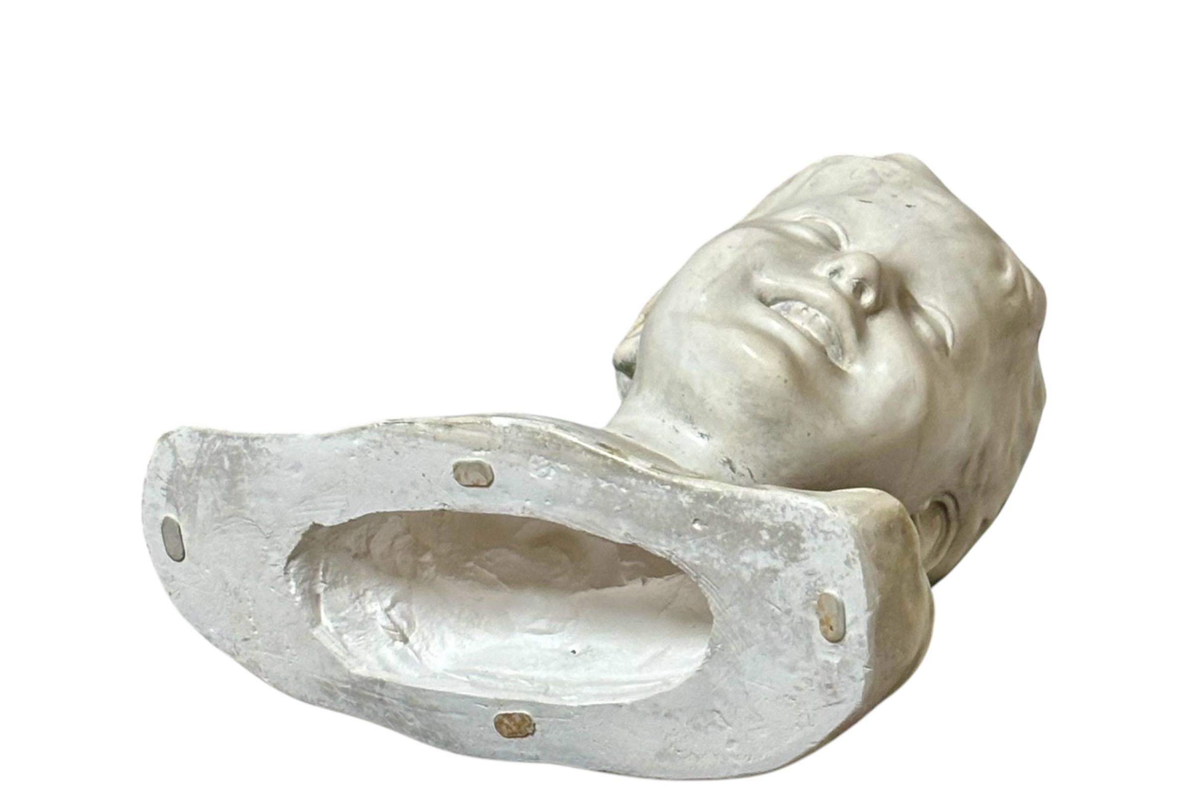 Intonaco Busto di bambino sonante in vendita