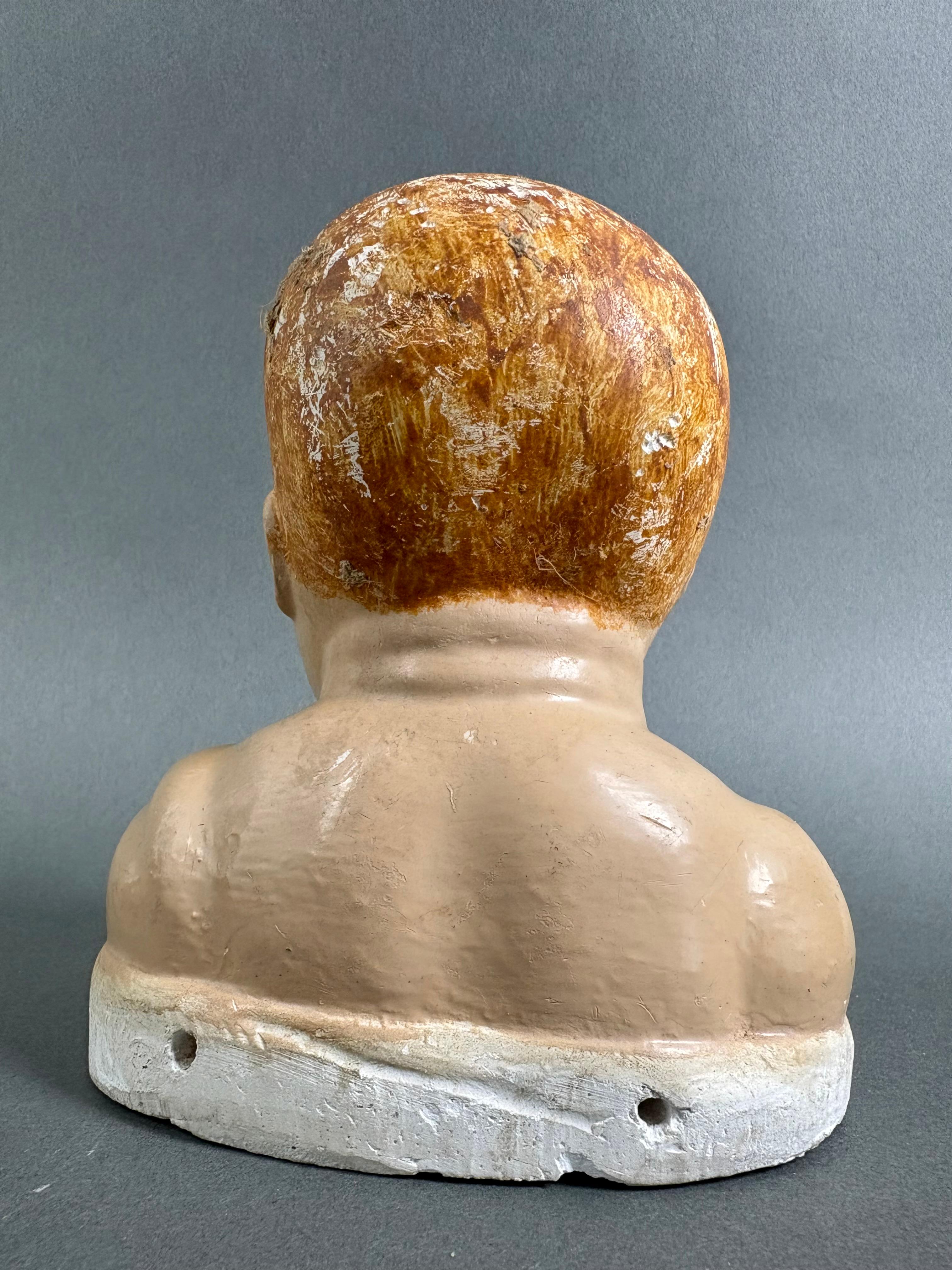Gesso Buste de l'Enfant Jésus Polychrome Sculpture italienne du XVIIIe siècle en vente