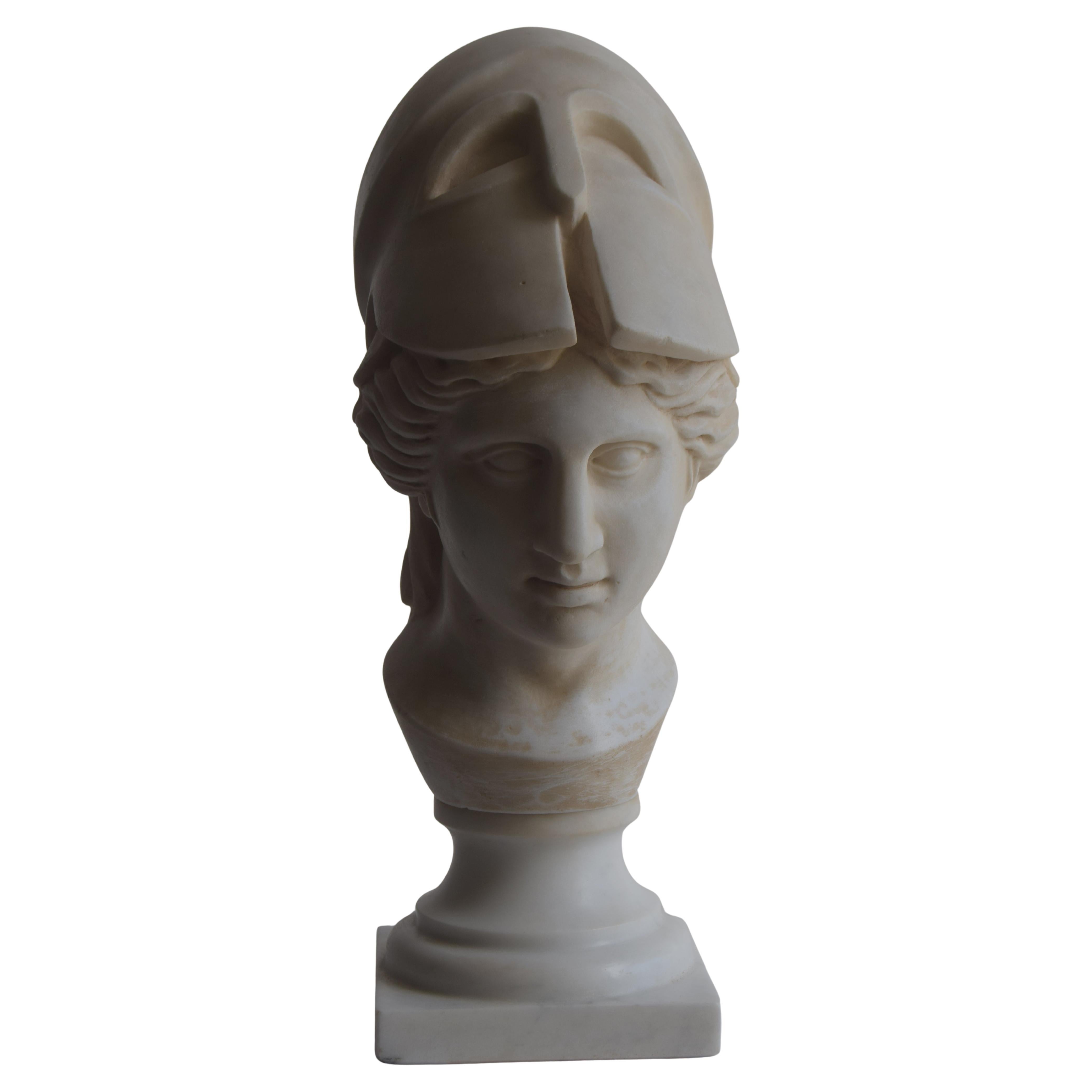 Busto di Atena o Minerva romana scolpito su marmo bianco Carrara -made in Italy