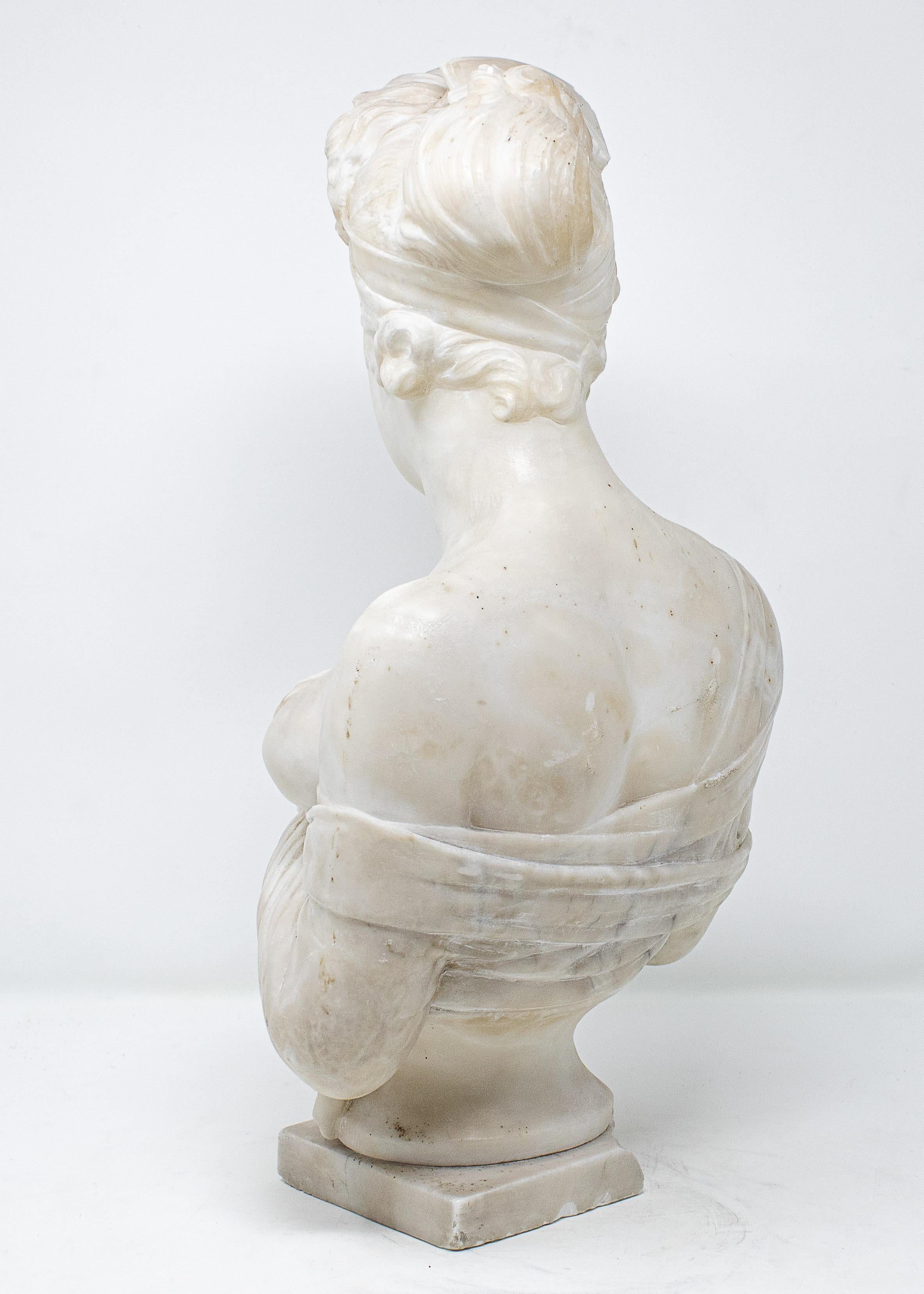 Buste de Juliette Récamier, Albâtre, XIXe siècle  en vente 2