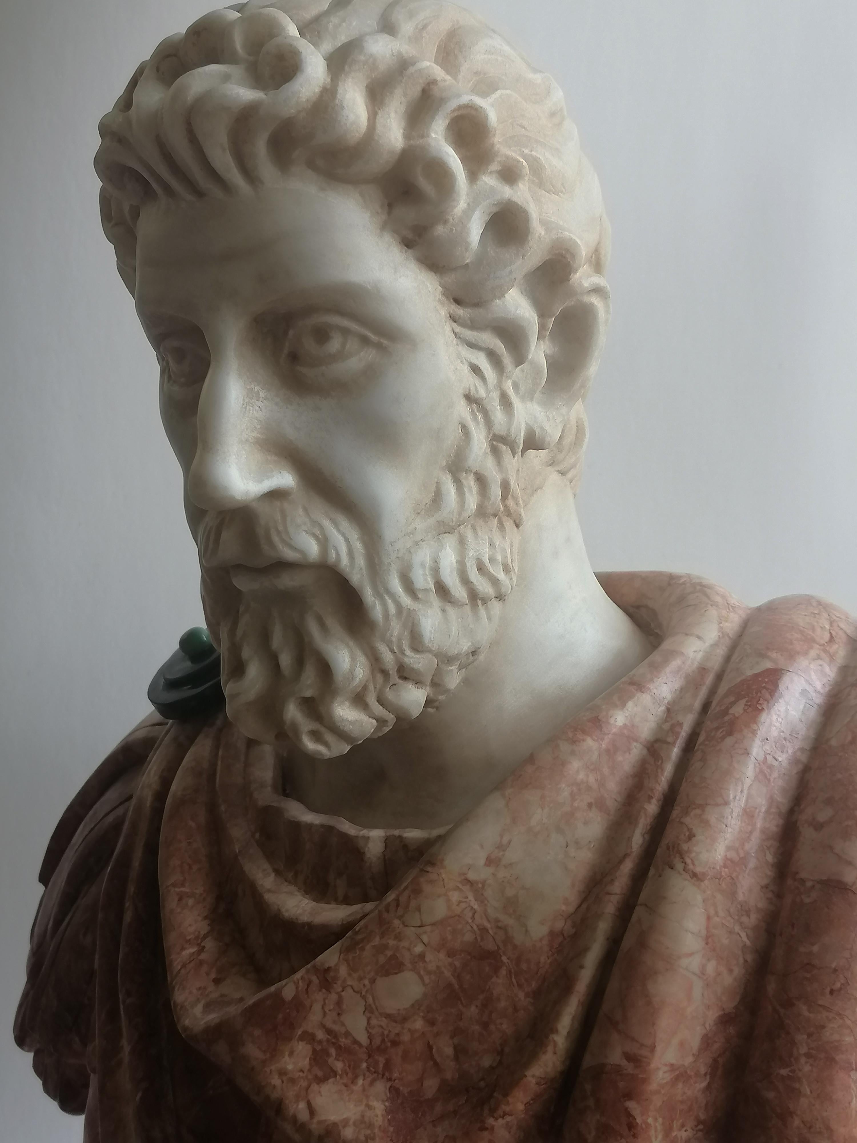 Bust of Marcus Aurelius in polychrome marble In Excellent Condition In Tarquinia, IT