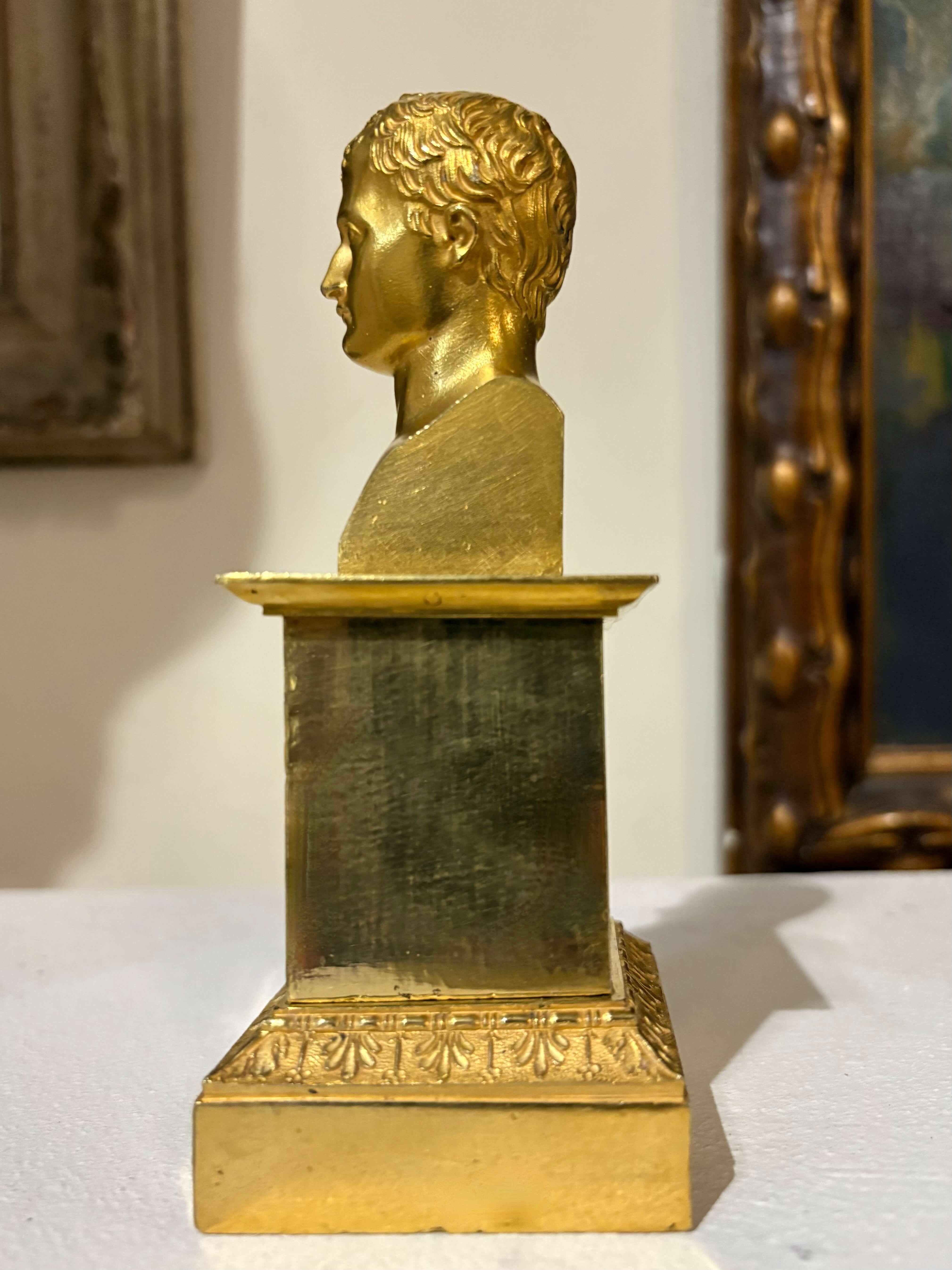 French Bust of Napoleon I in Gilded Bronze in Ormolu Empire-era For Sale