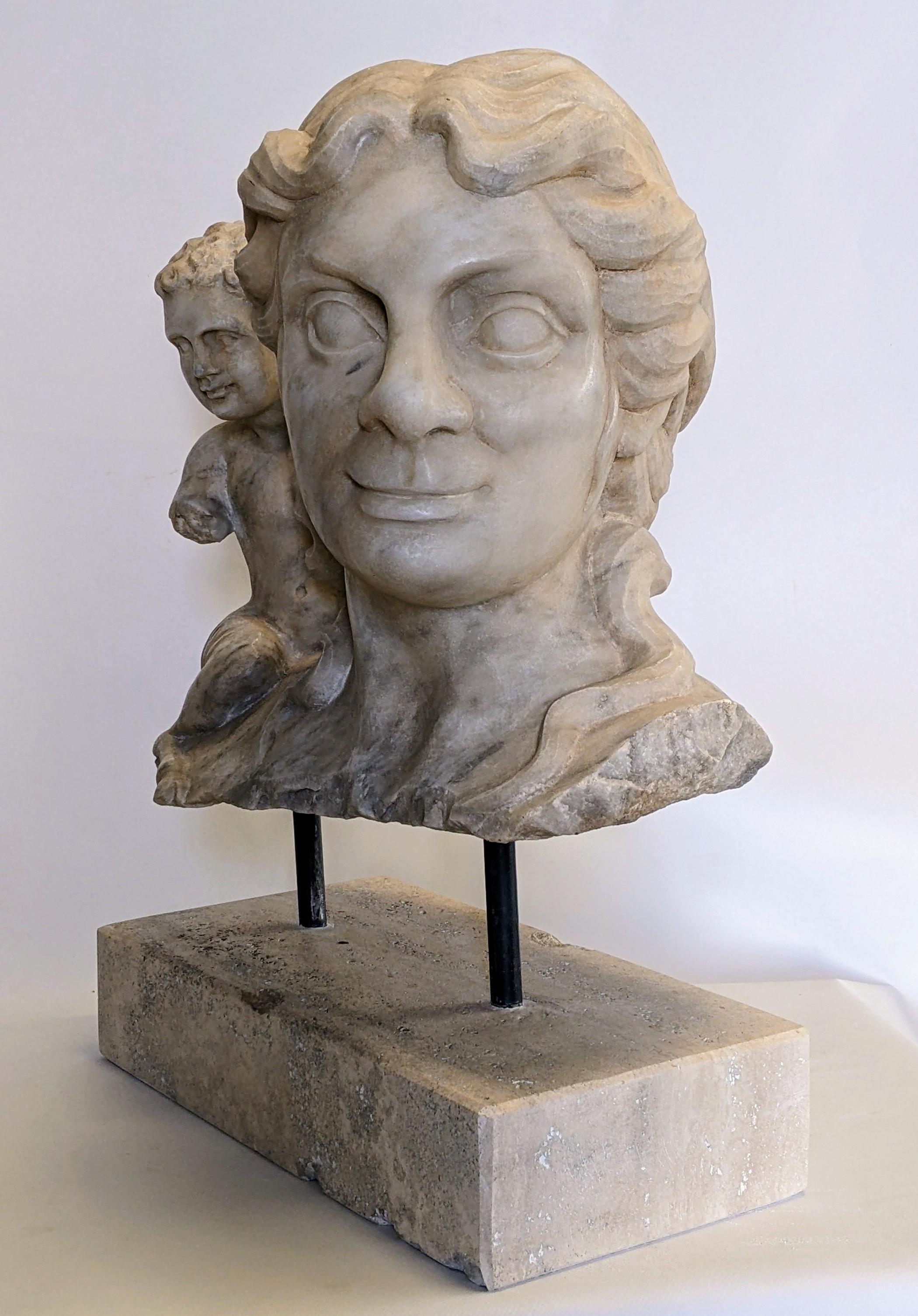 Fauna und kleine Faun-Büste aus Carrara-Marmor - Original in Italien hergestellt (Zeitgenössisch) im Angebot