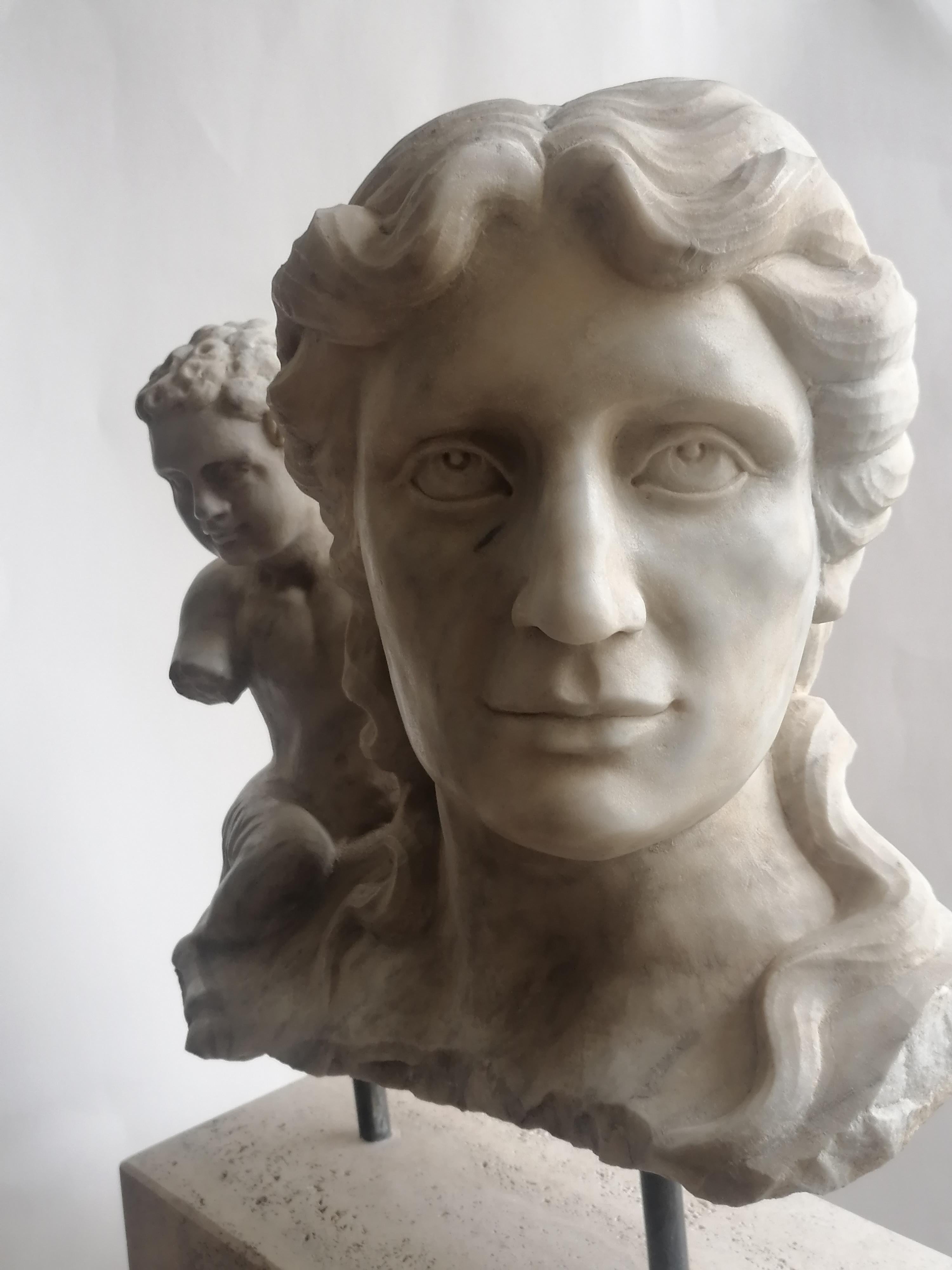 Periodo contemporaneo Busto Fauna e piccolo fauno in marmo Carrara - originale made in Italy in vendita