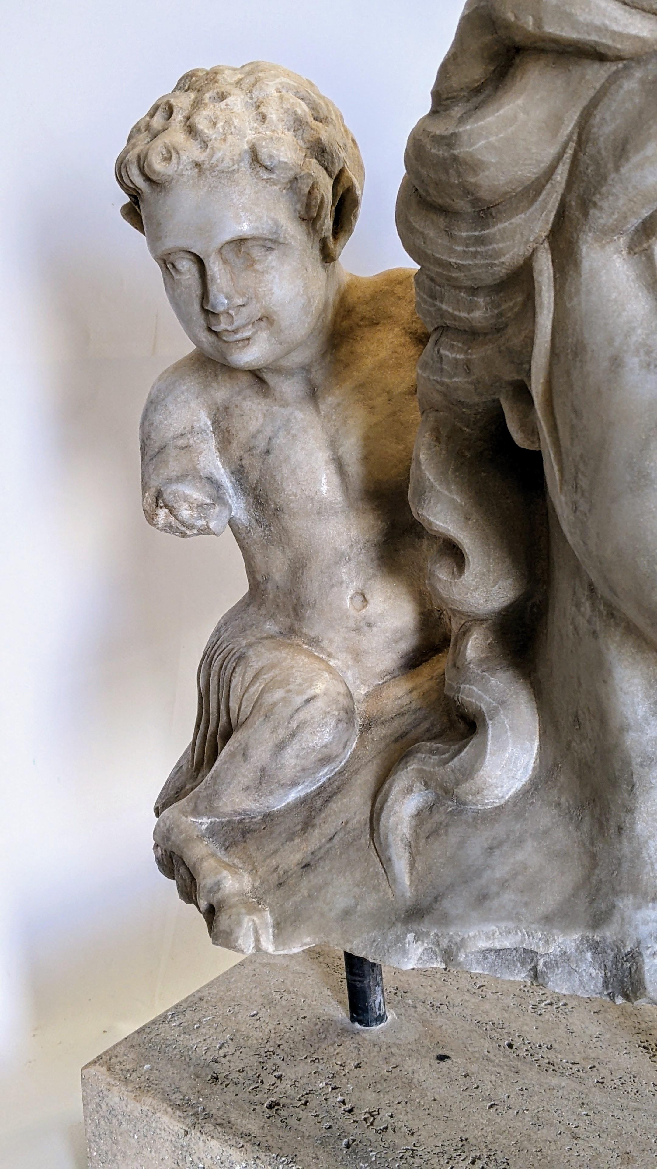 Fauna und kleine Faun-Büste aus Carrara-Marmor - Original in Italien hergestellt im Angebot 1