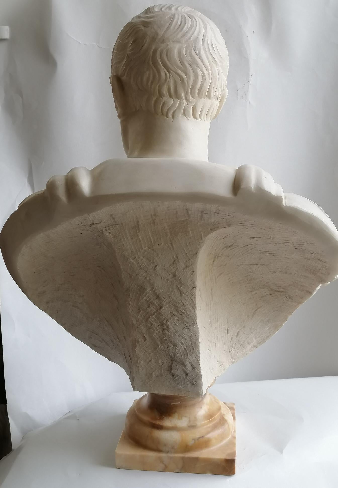 Late 20th Century Julius Caesar bust in white Carrara marble For Sale