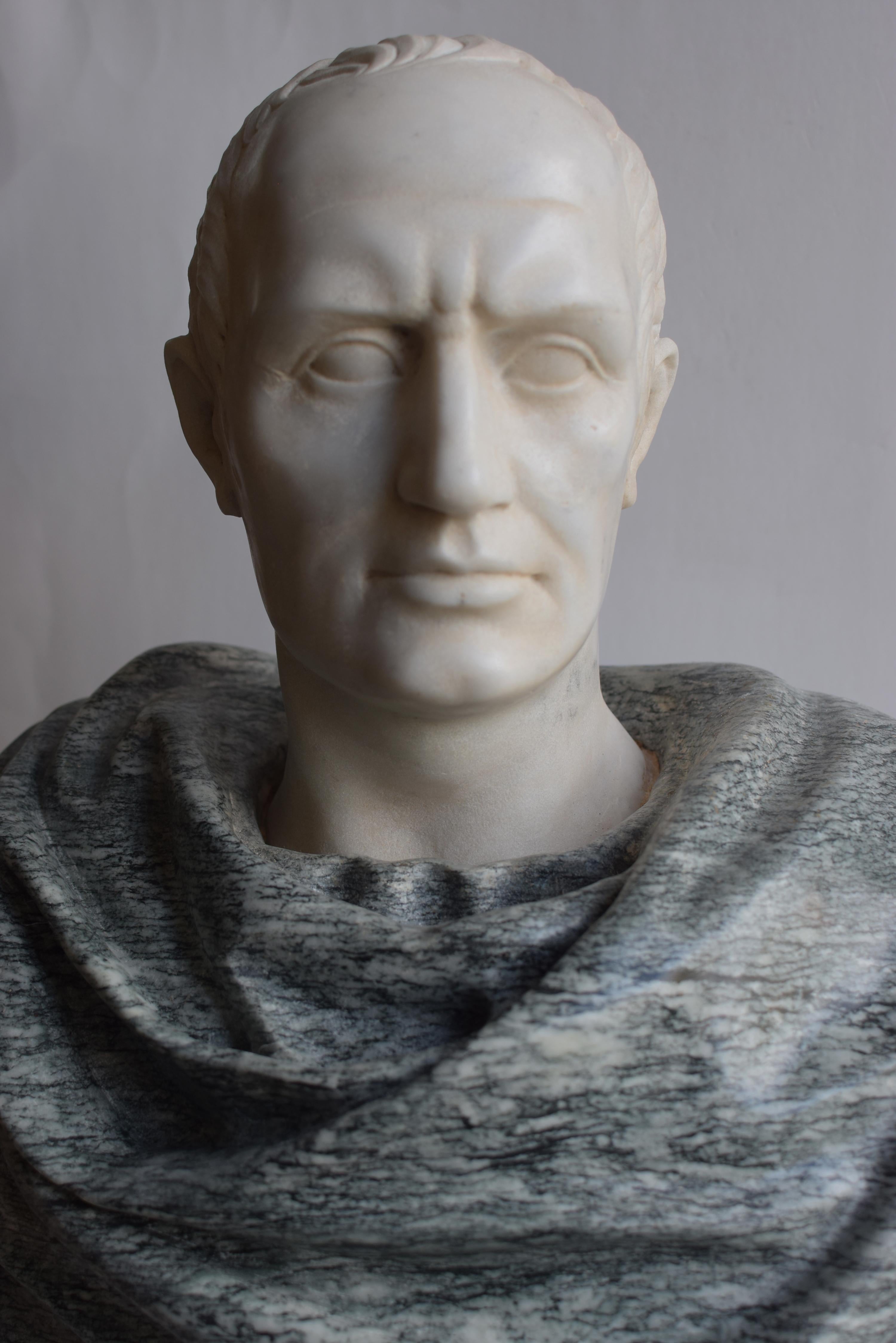 Hand-Crafted Bust Julius Caesar carved on  white and cipolin marble -made in Italy For Sale