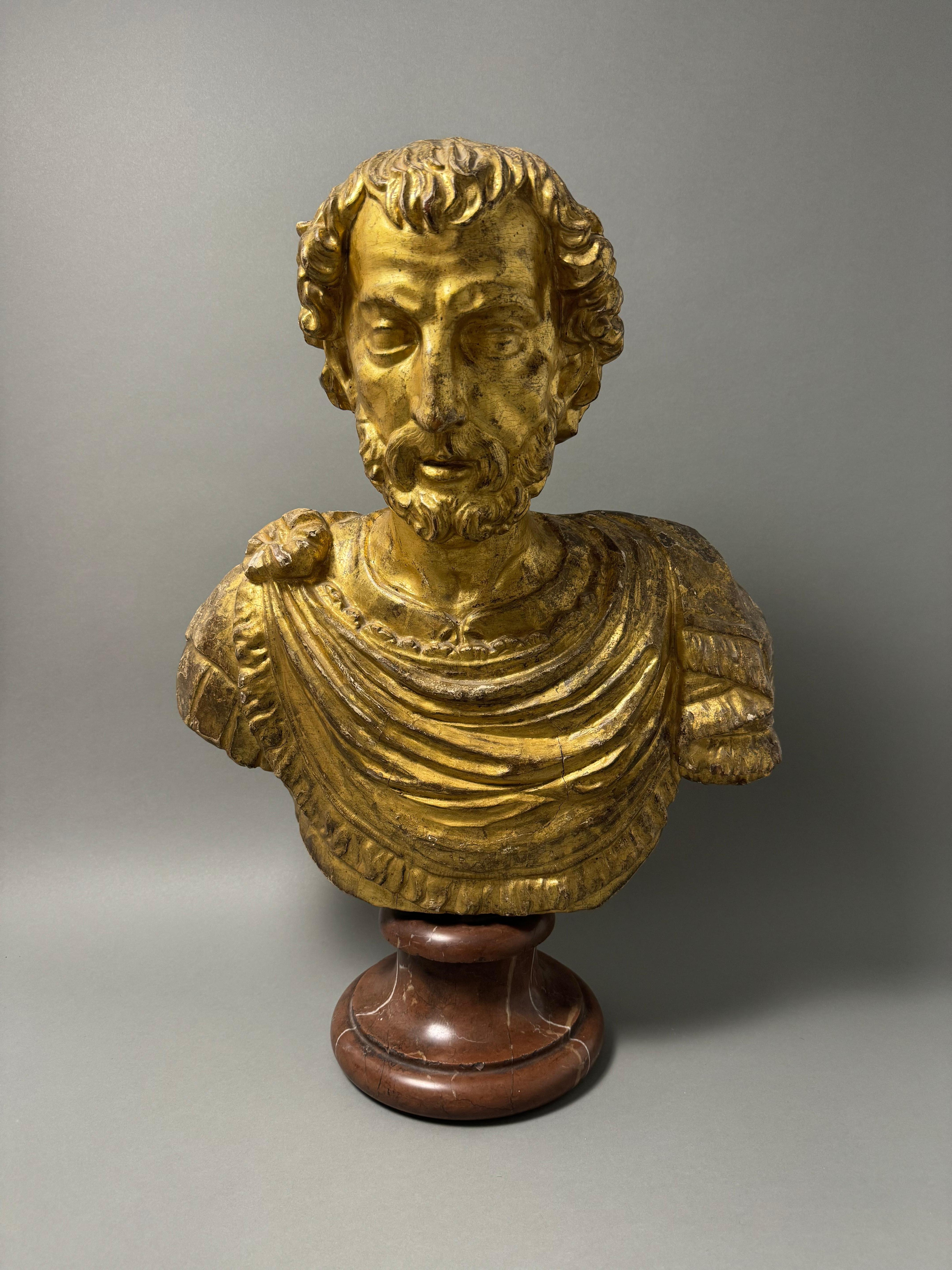 18th Century and Earlier Busto ligneo dell'imperatore romano Marco Aurelio - seconda metà del XVII secolo For Sale