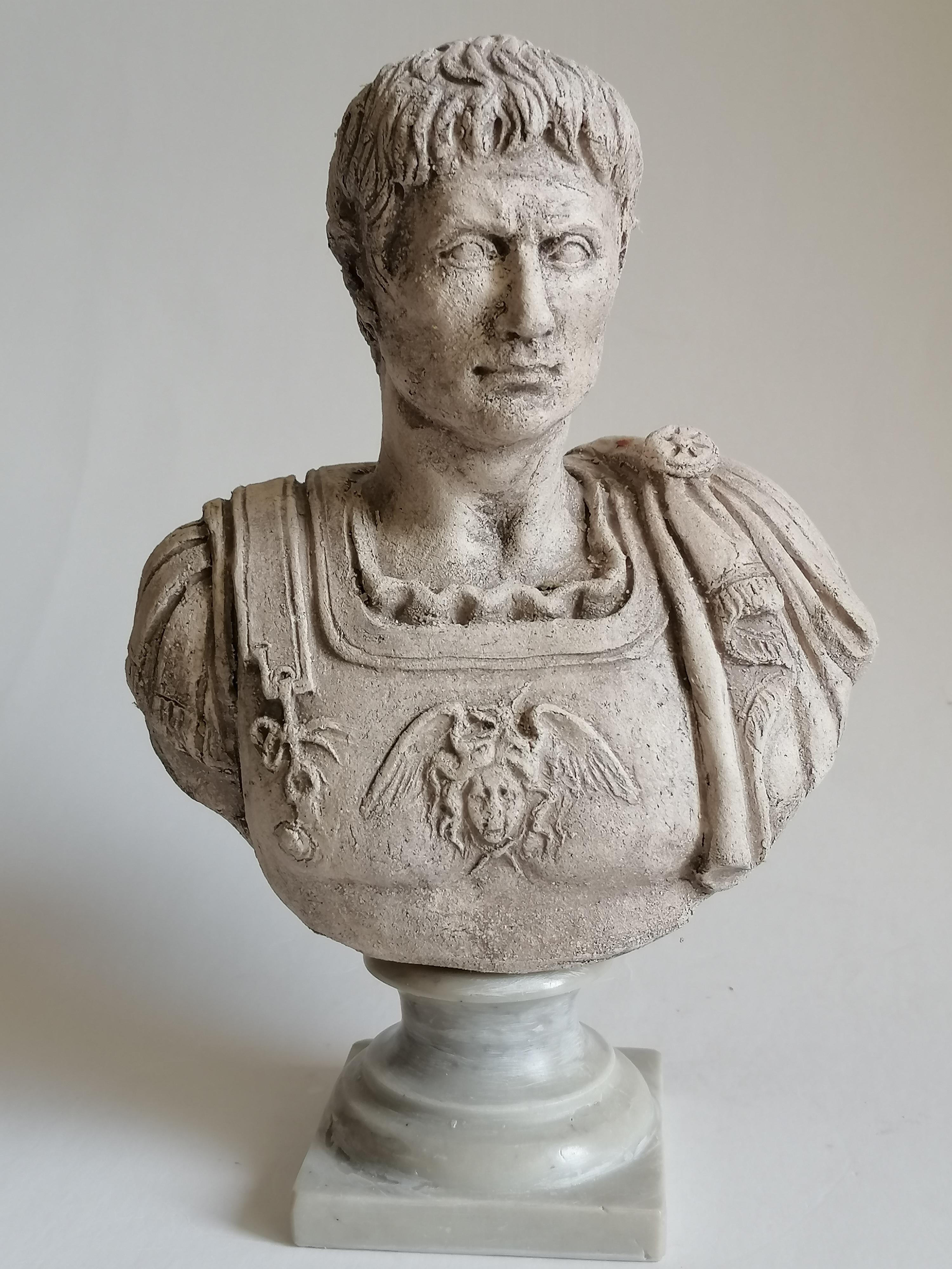 Ceramic Octavian Augustus bust in clear handmade ceramic made in Italy For Sale
