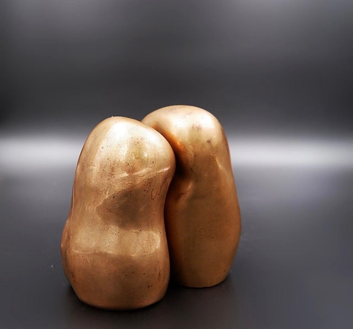 Busti di donne/uomini in bronzo

Usura coerente con l'età e l'uso.

Arte - Scultura - Decorazione
Misure: Uomo H: 14cm Donna H: 13cm 
