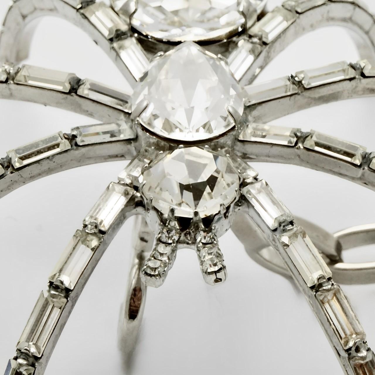 Butler and Wilson Silver Tone and Crystal Large Spider Chain Belt circa 1980s For Sale 5