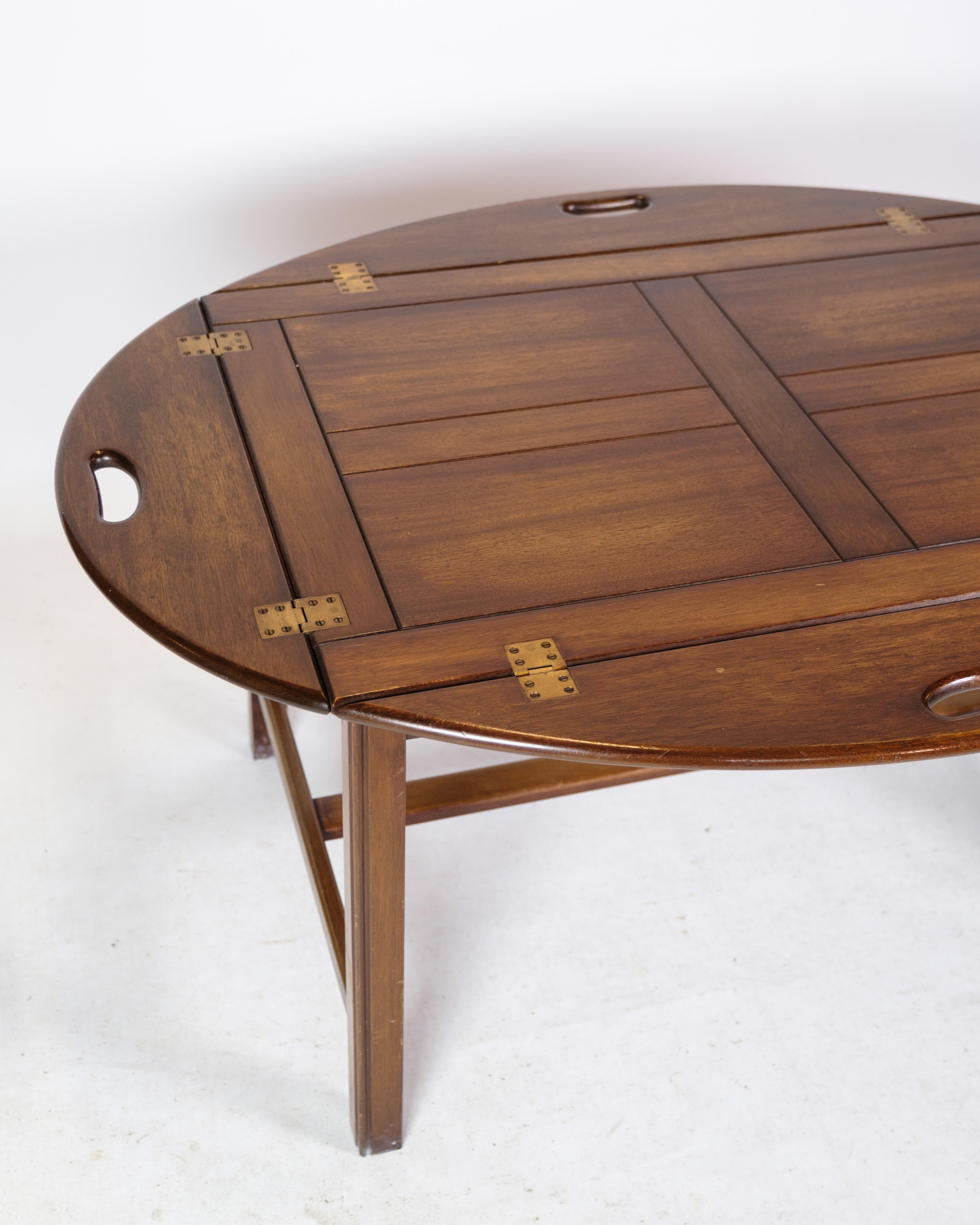 Butler table in Mahogany of Danish Design from the 1950 In Good Condition For Sale In Lejre, DK