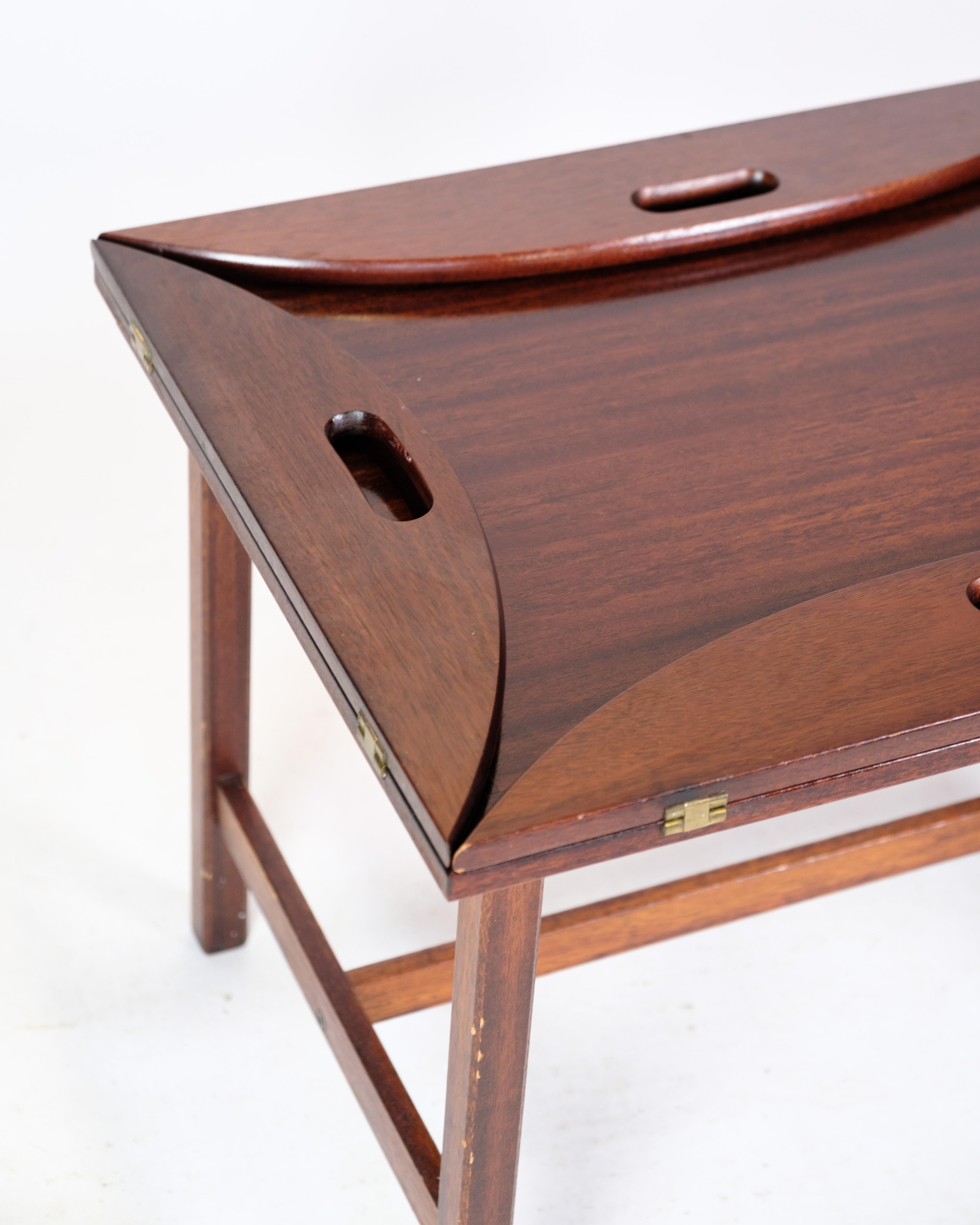 Butler table in Mahogany of Danish Design from the 1950 In Good Condition For Sale In Lejre, DK