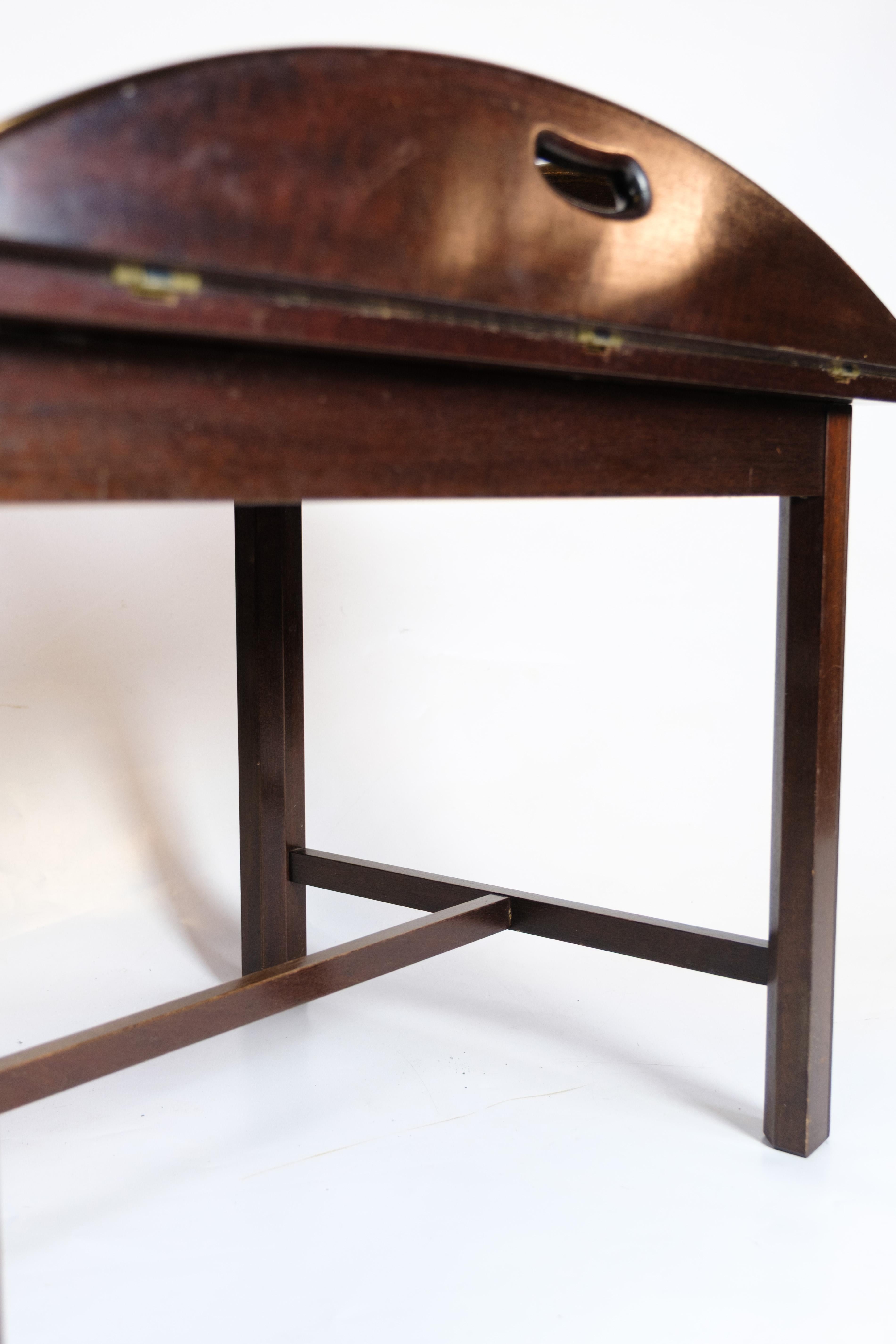 Mesa de mayordomo de caoba, diseño danés de los años 60 en venta 6