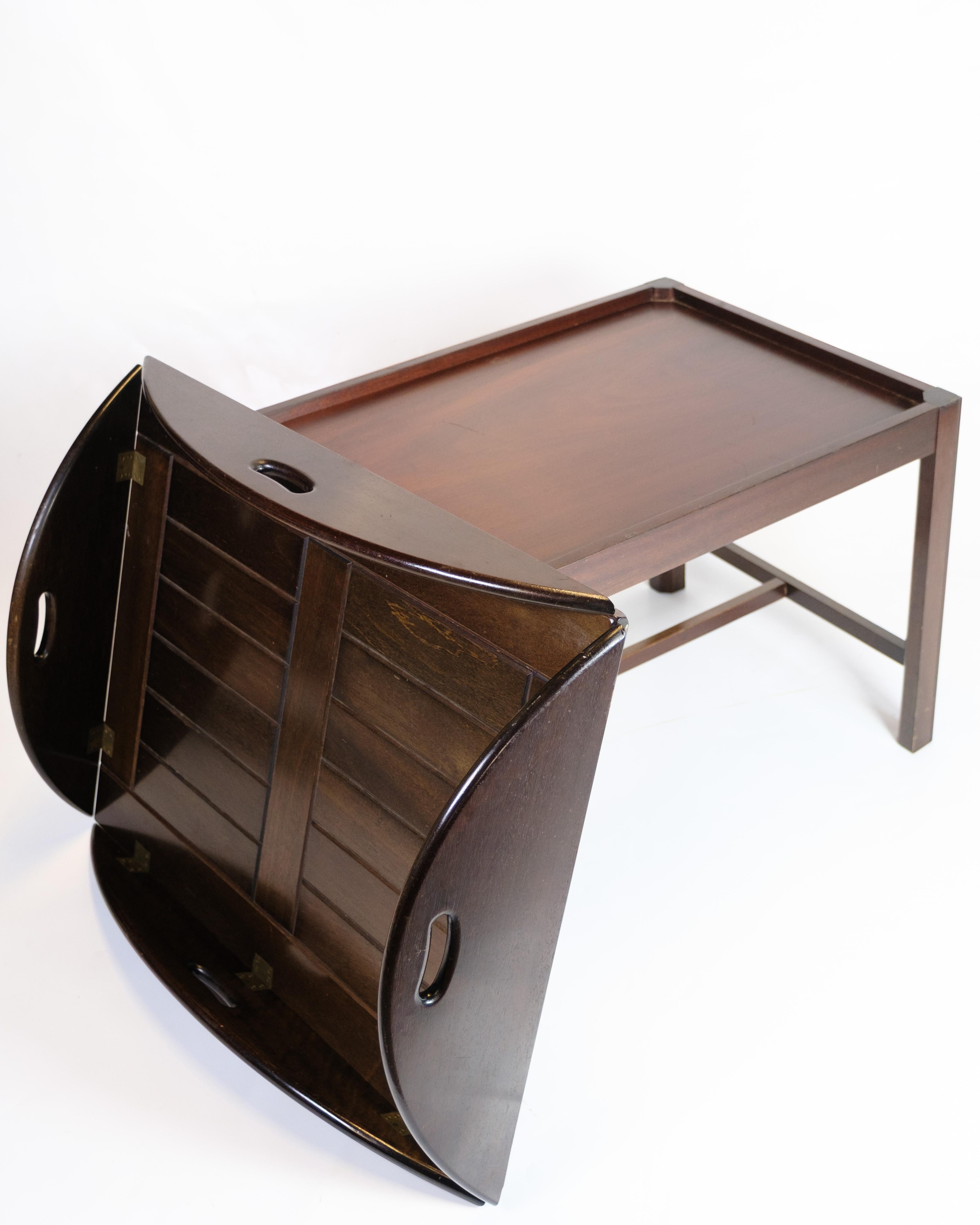 Mesa de mayordomo de caoba, diseño danés de los años 60 en venta 9