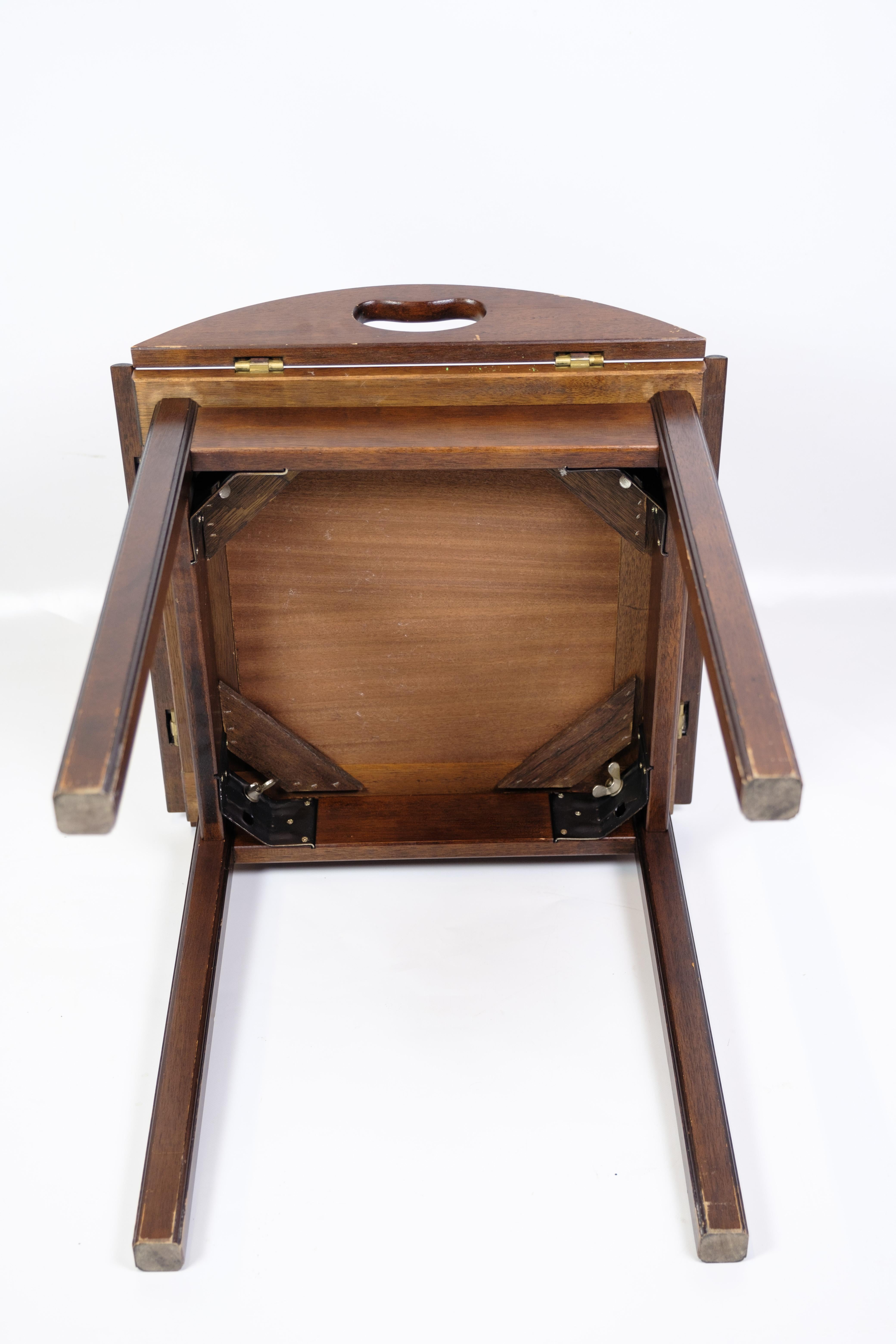 Butler Tisch aus Mahagoni, dänisches Design aus den 1960er Jahren (Moderne der Mitte des Jahrhunderts) im Angebot