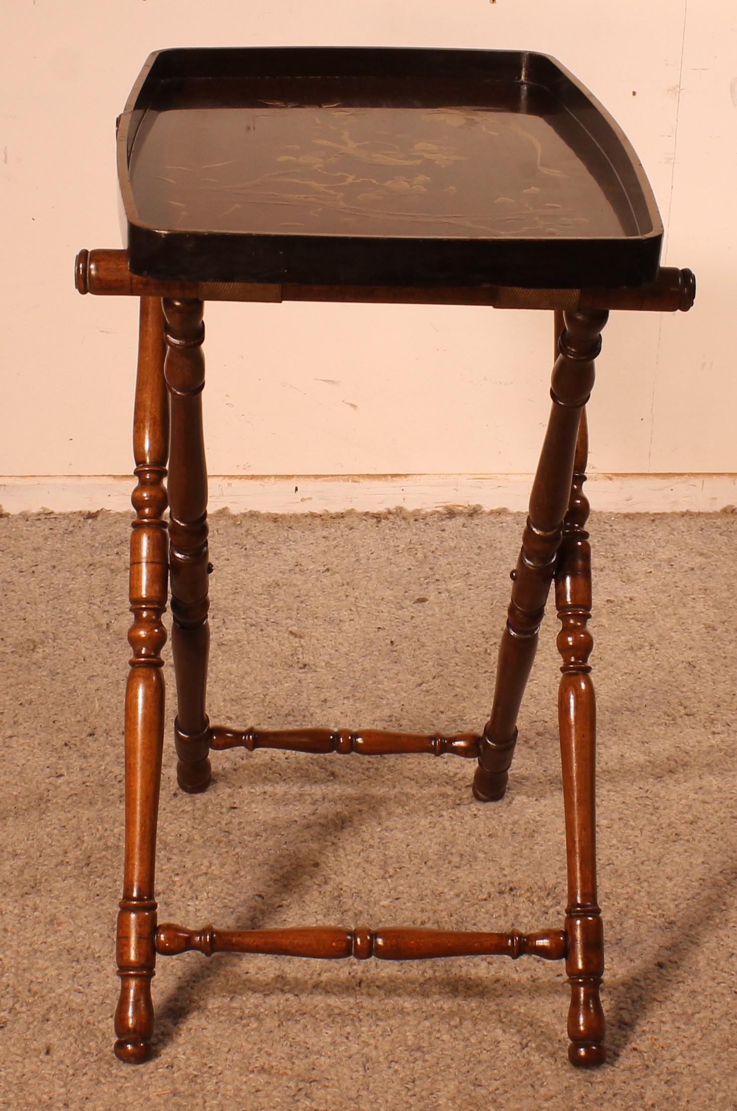 butler table with serving tray