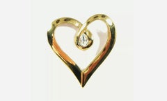 BUTLER - Vintage Gold Tone & Rhinestone Heart Brooch - Signed - Circa 1980's