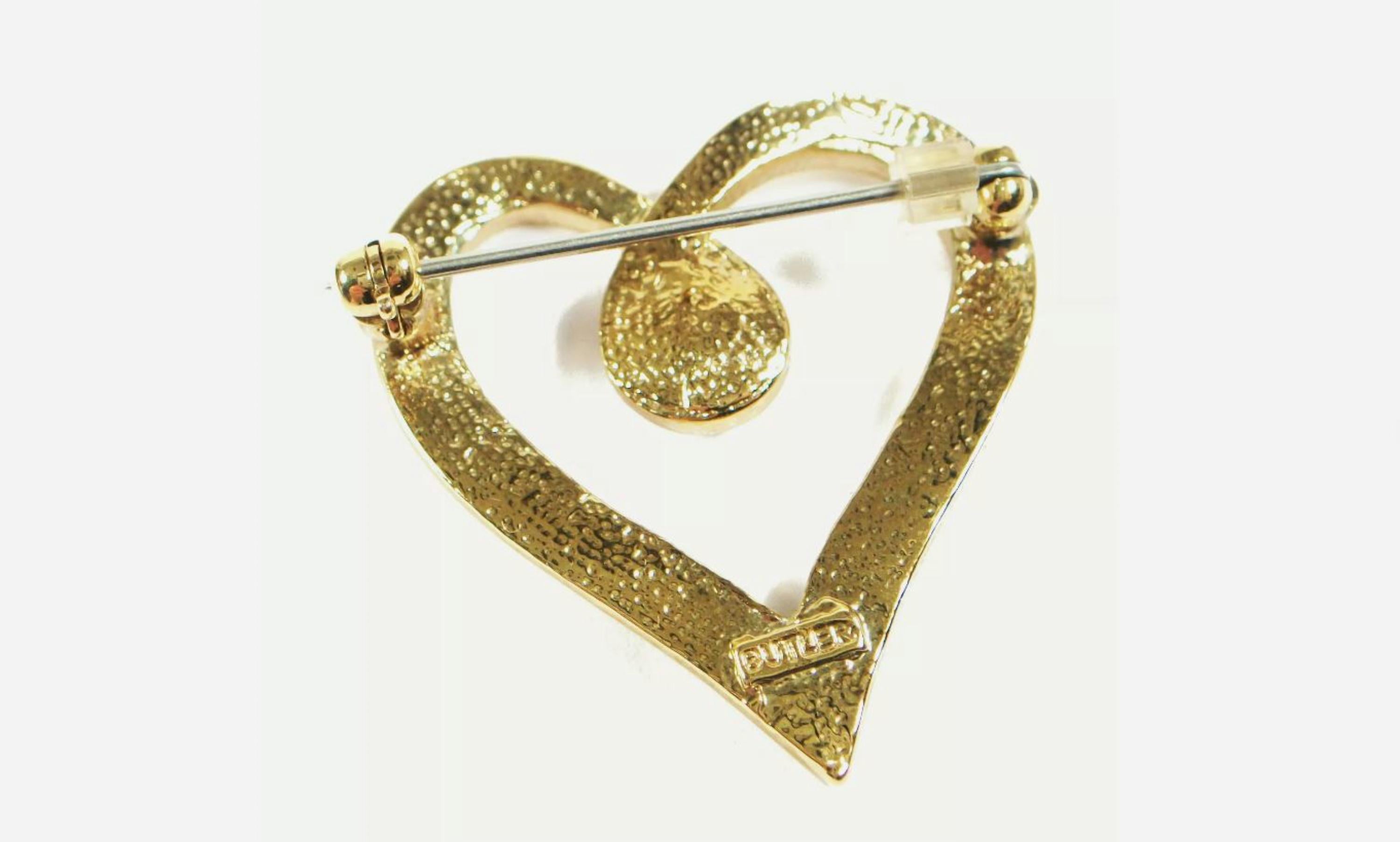 Women's BUTLER - Vintage Gold Tone & Rhinestone Heart Brooch - Signed - Circa 1980's For Sale