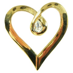 BUTLER - Broche Vintage en forme de coeur en métal doré et strass - Signée - Circa 1980's