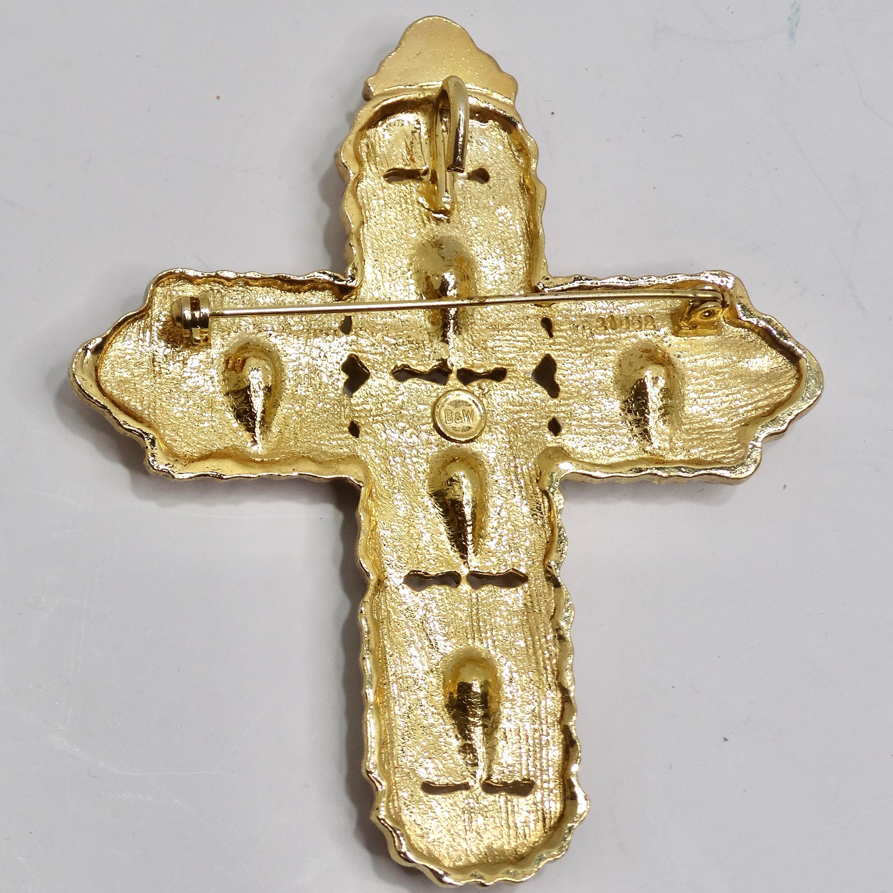 Butler & Wilson 1980s Gold Tone Black Stone Cross Brooch In Excellent Condition For Sale In Scottsdale, AZ