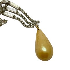 BUTLER WILSON ByN firmado Marshall Fields enorme broche de plata con perlas de cristal de diseño