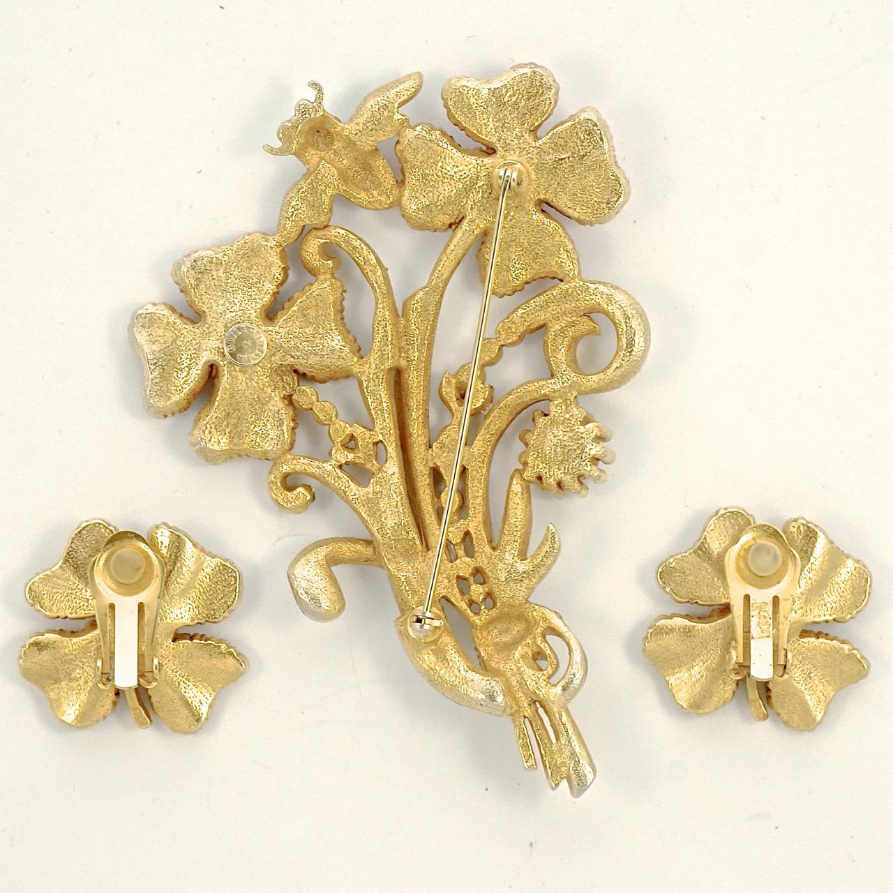 Butler & Wilson Gold Tone Flower Brooch and Earrings with Crystals In Good Condition In London, GB