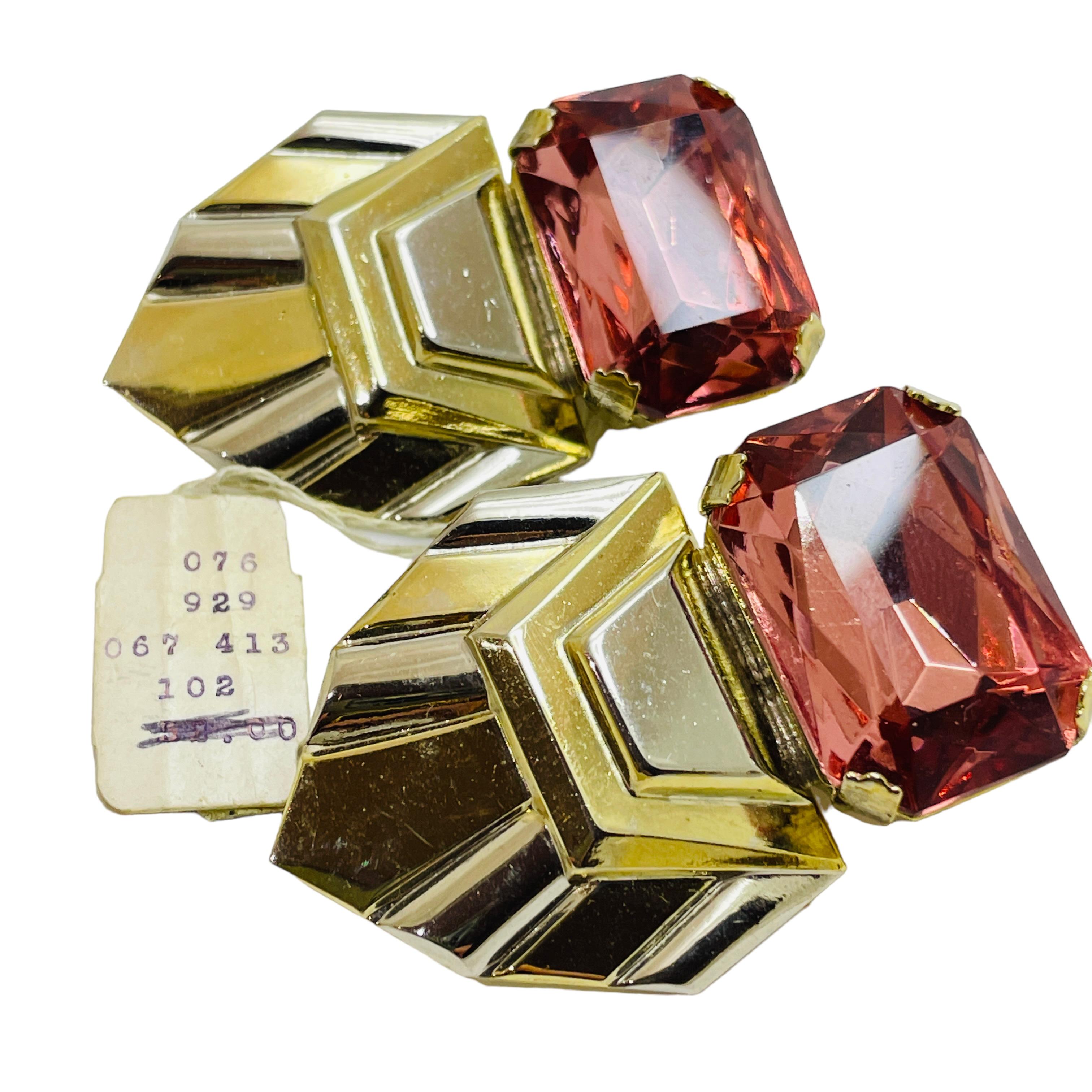 BUTLER & WILSON vintage signed gold pink designer runway clip on earrings For Sale 1