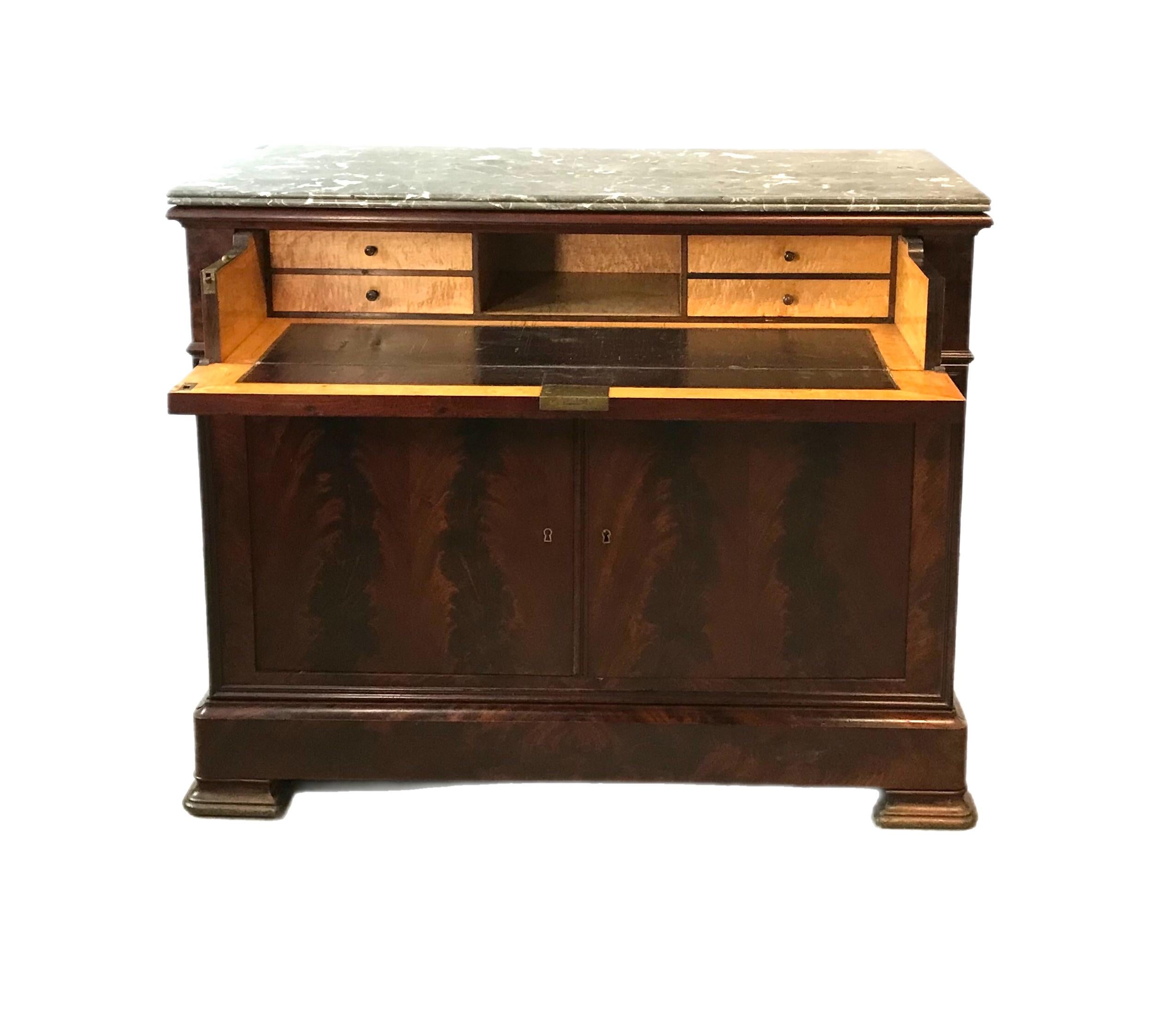 English Butlers Desk / Linen Press For Sale