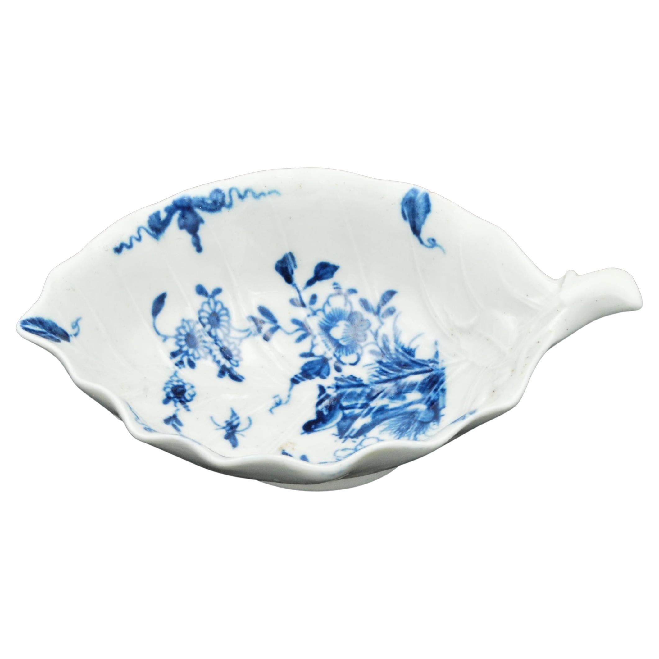 Butter Boat, Two Peony Rockbird Pattern, Worcester, circa 1755 For Sale