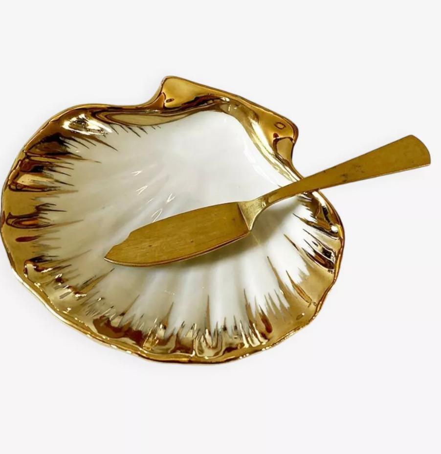 Butter Dish by the Limoges Ceramics Factory ca. 1950 For Sale 1