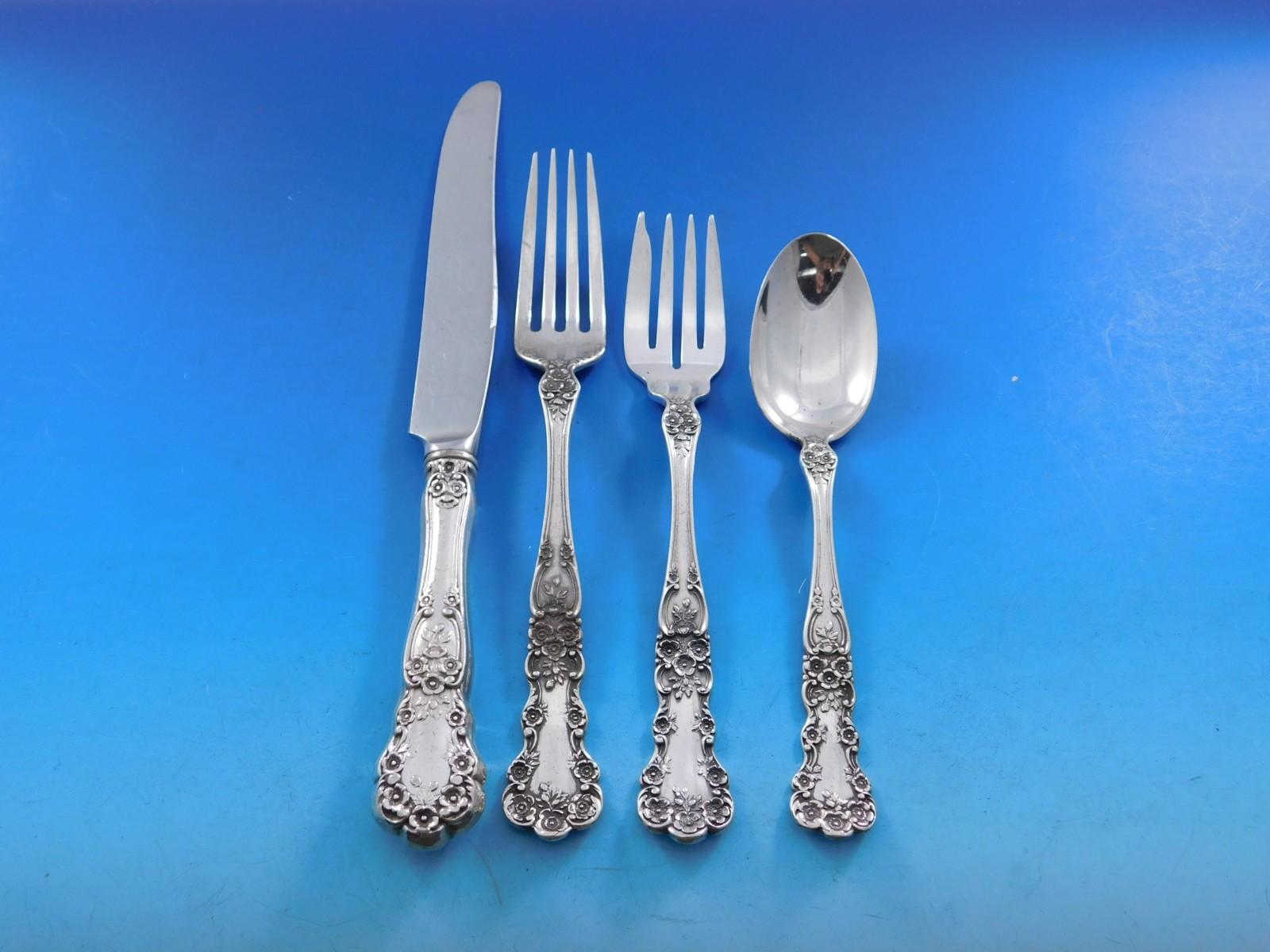 Buttercup by Gorham Sterling Silver Flatware Set Service 322 pcs Dinner Lg Chest For Sale 12