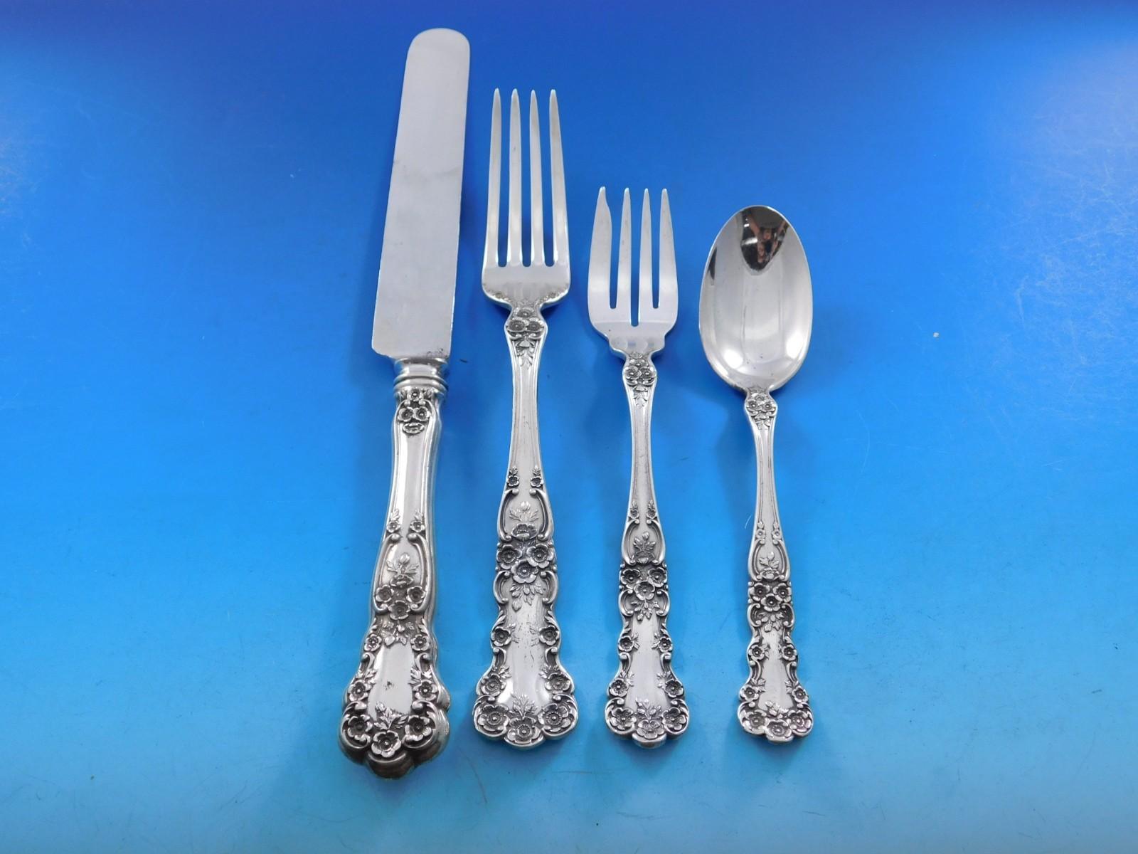 Buttercup by Gorham Sterling Silver Flatware Set Service 322 pcs Dinner Lg Chest For Sale 13