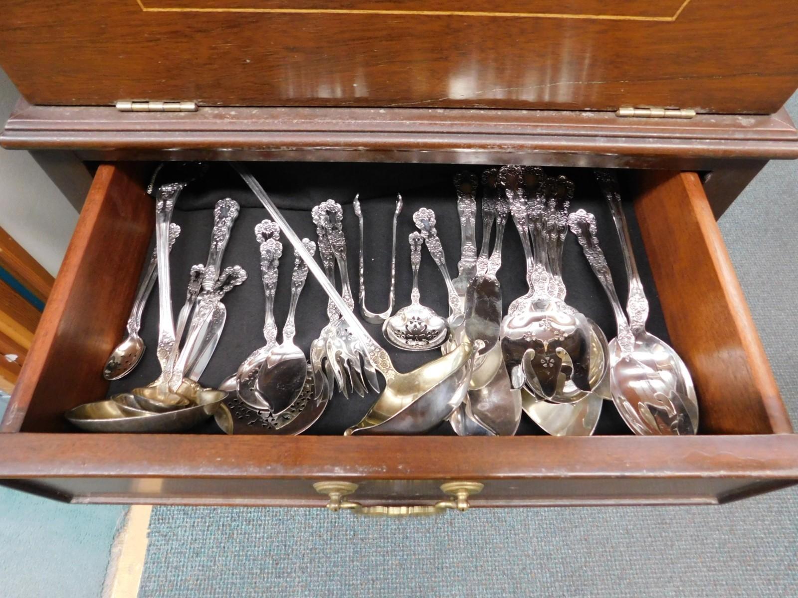 Buttercup by Gorham Sterling Silver Flatware Set Service 322 pcs Dinner Lg Chest For Sale 1