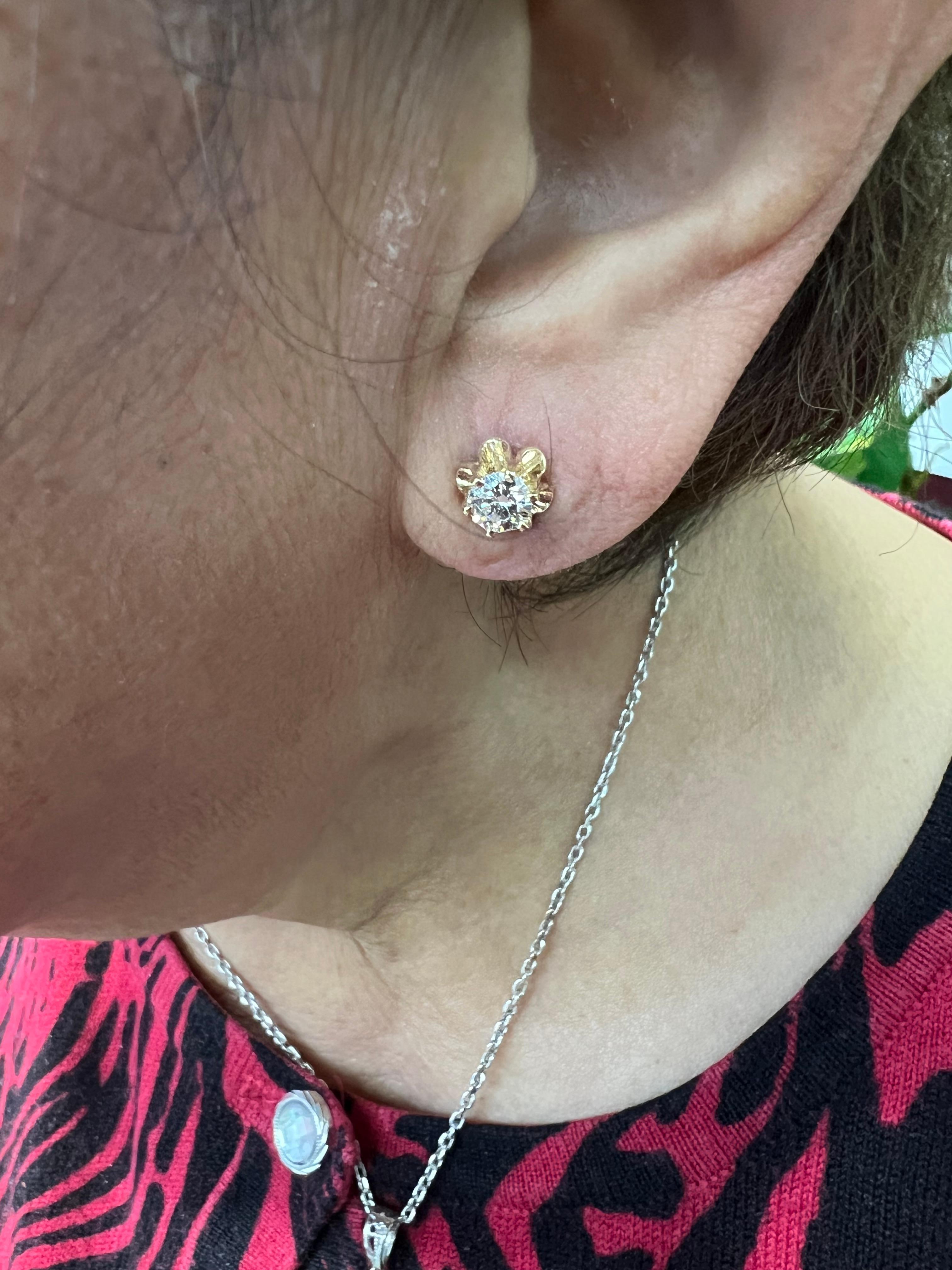 Modern Buttercup Diamond Stud Earrings 14k Yellow Gold For Sale