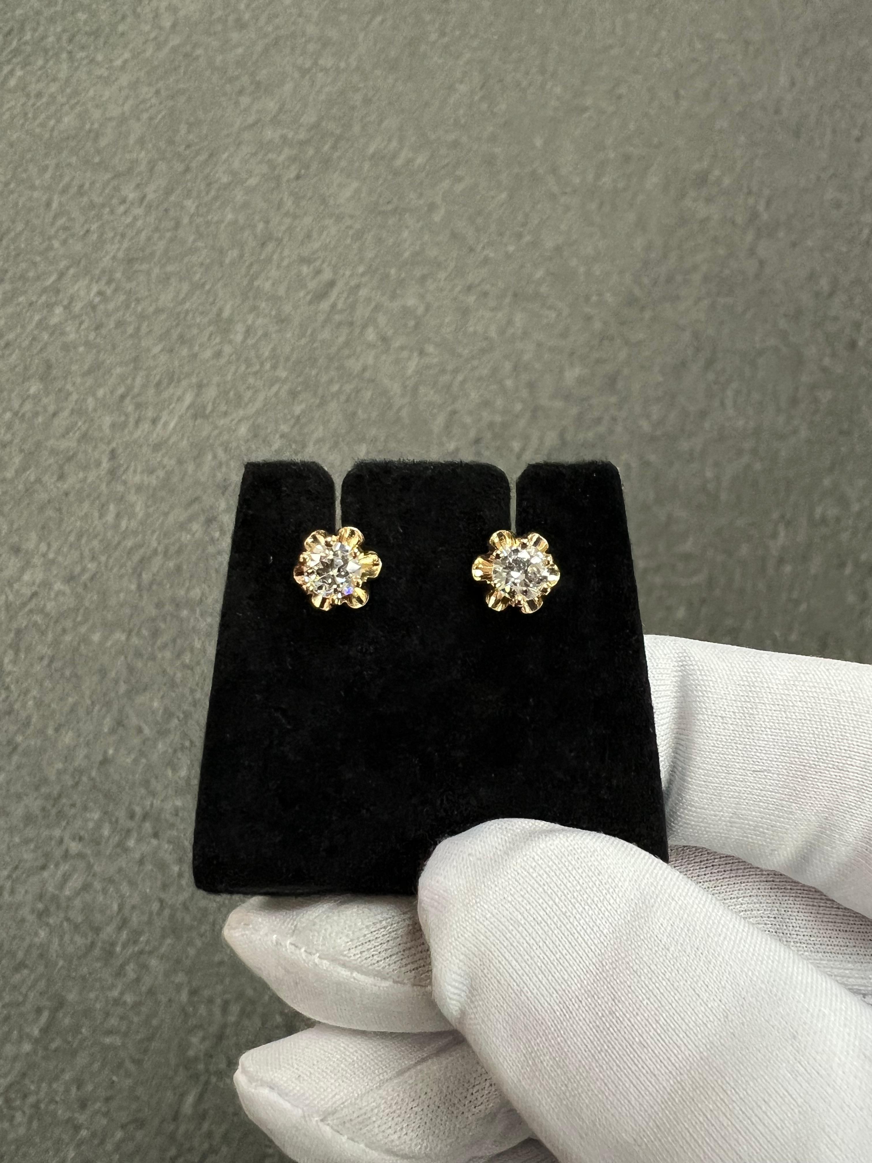 Buttercup Diamond Stud Earrings 14k Yellow Gold For Sale 1