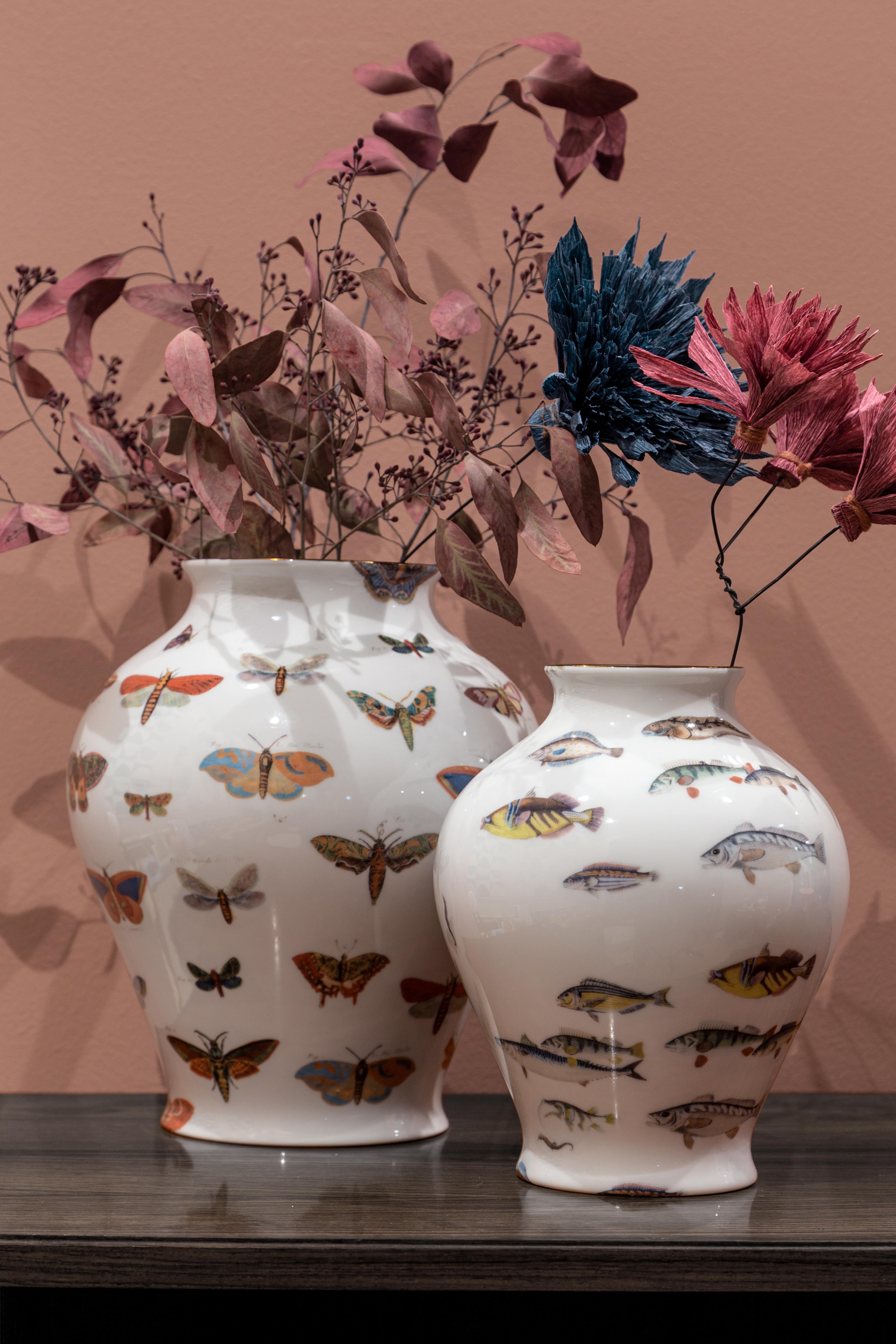 Italian Butterflies, Contemporary Porcelain Vase with Decorative Design by Vito Nesta For Sale