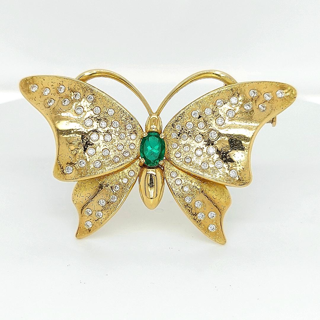 Butterfly 18kt Brooch / Necklace / Hanger Emerald Diamonds For Sale 3
