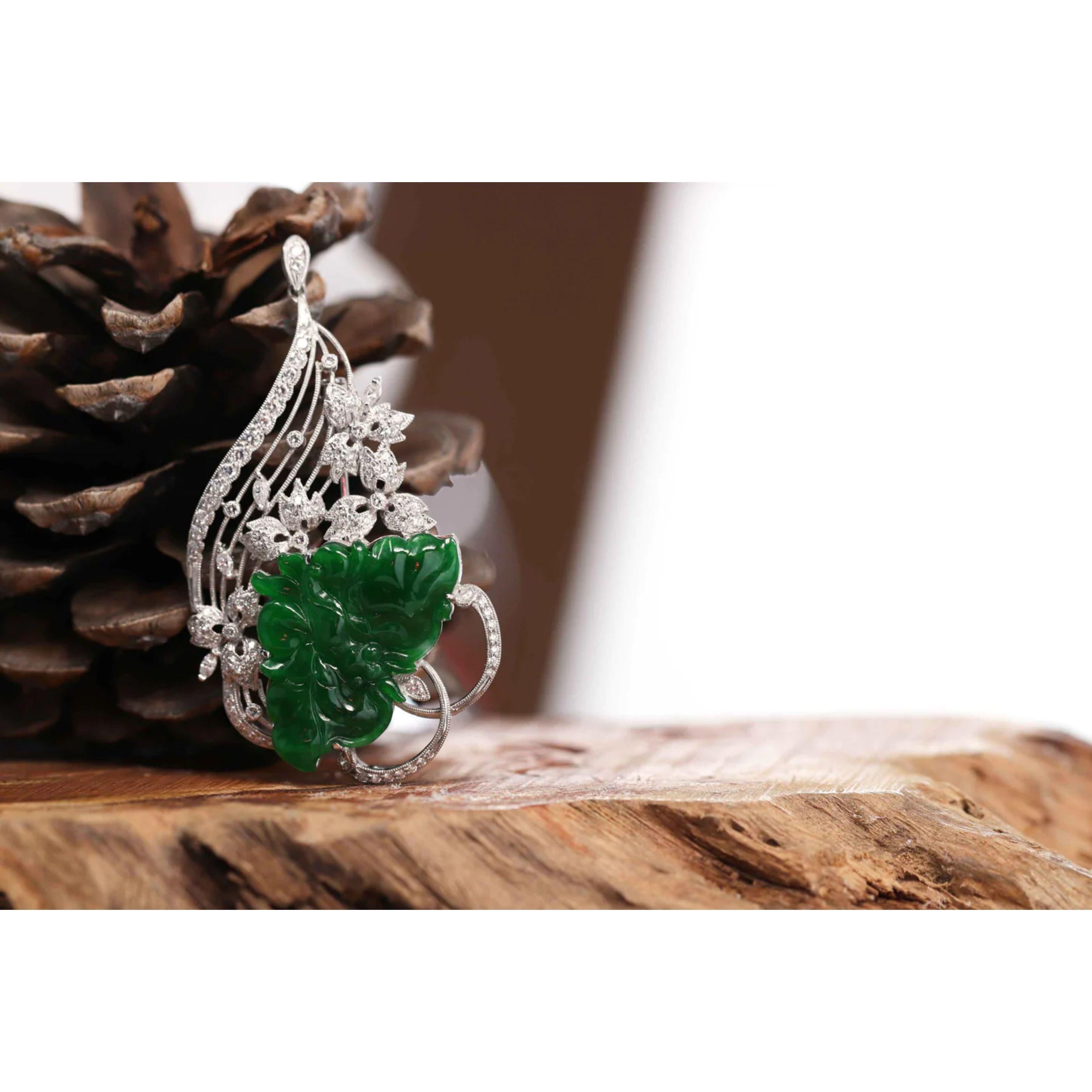 * DESIGNKONZEPT--- Diese Halskette ist aus echter kaiserlicher grüner burmesischer Jadeit-Jade gefertigt. Das Design wurde durch die schlichte, aber elegante Form eines Schmetterlings inspiriert. Steht für Ganzheitlichkeit, Vollständigkeit und